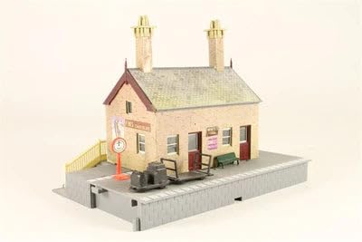 Hornby R8001 00 Gauge Waiting Room with Platform Accessories 4