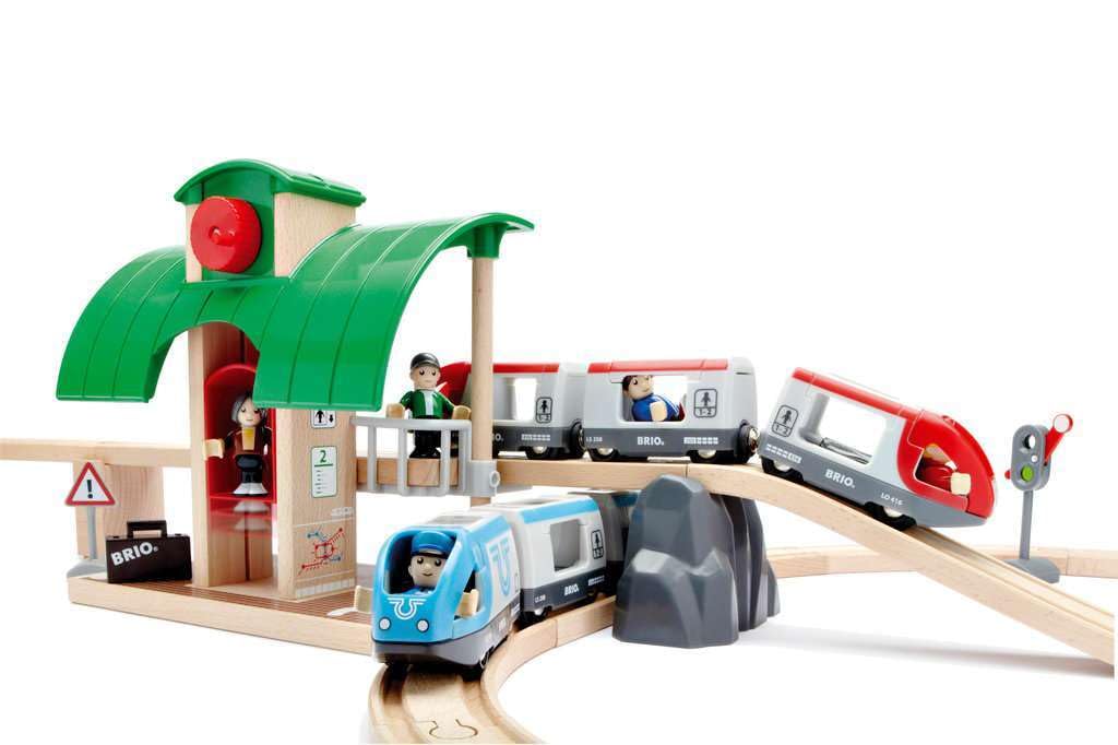 BRIO World Railway Travel Switching Set - Battery Powered Train | Ages 3+ | 19 Track Pieces 5