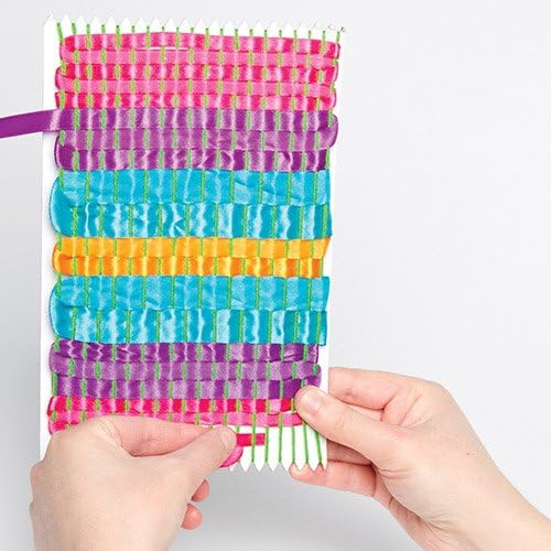 Baker Ross AC132 Weaving Cards - 30 Pack Craft Kit for Kids, 800gsm Card, 22 x 14 cm