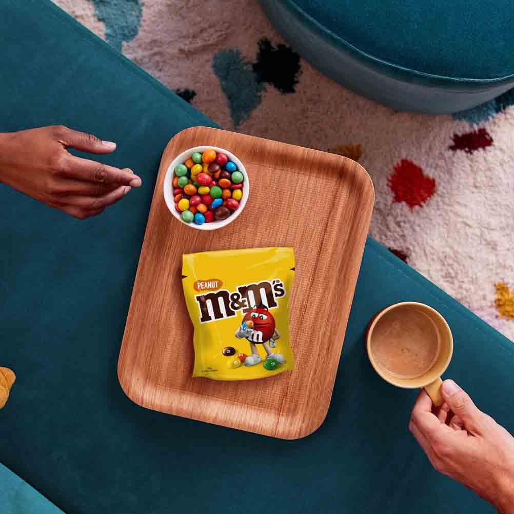 M&M's Peanut & Milk Chocolate Sharing Bag - 112g Snack for Sharing 4