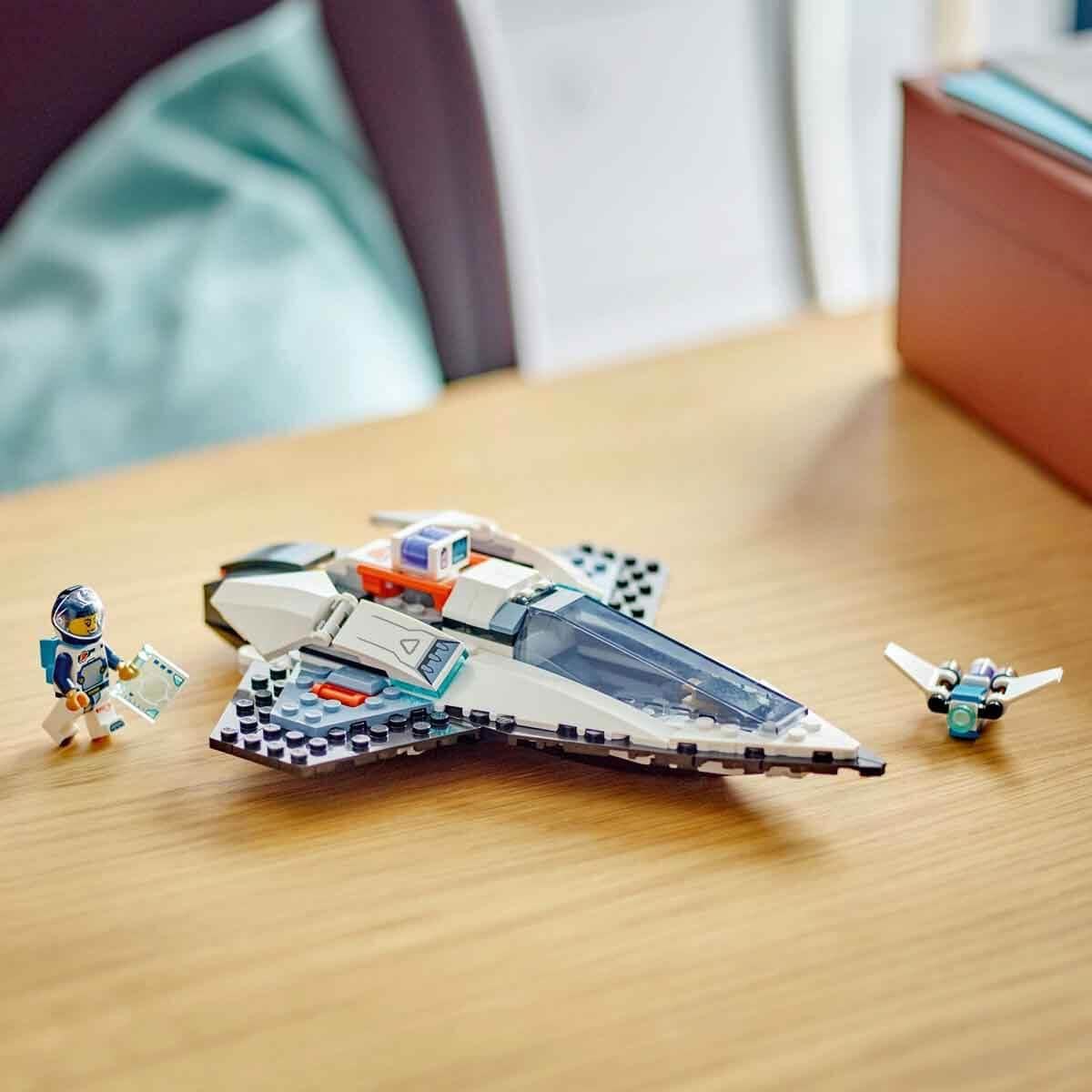 LEGO City Interstellar Spaceship Toy Set - Building & Space Adventure Playset for Ages 6+ 8