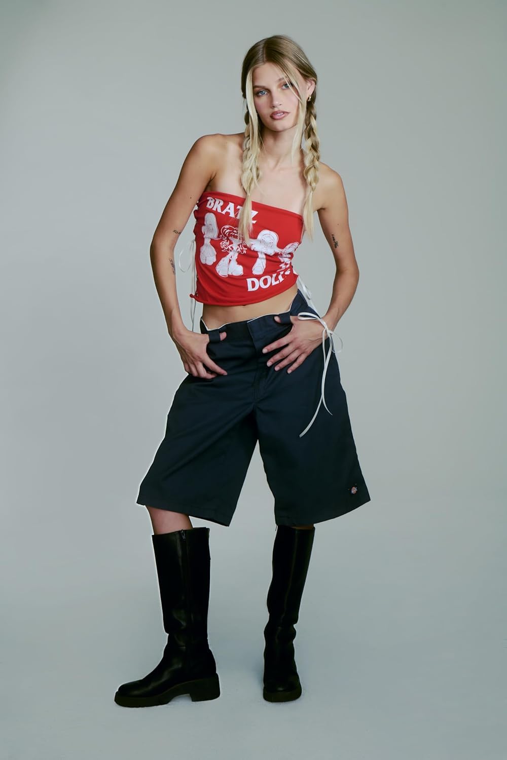 Bratz Stylin' Jade Fashion Doll with Customizable T-Shirt and Accessories 17