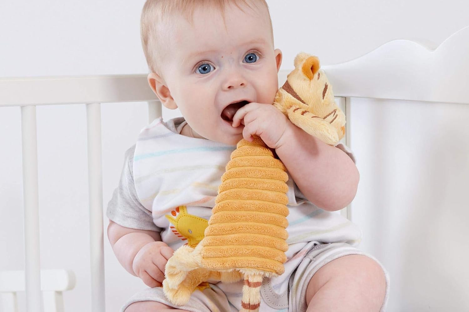 Tigger Comfort Blanket - Super Soft Plush Baby Toy from Winnie the Pooh & Friends 3
