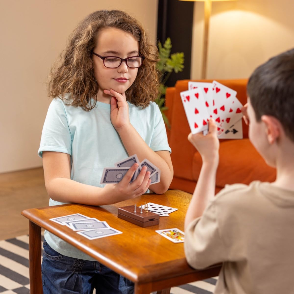 Toyrific Cribbage Board Game Set with Wooden Board, Cards & Pegs 7