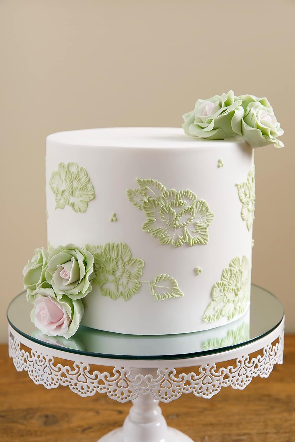 Renshaw - Extra Black Ready to Roll Fondant Icing 1 kg