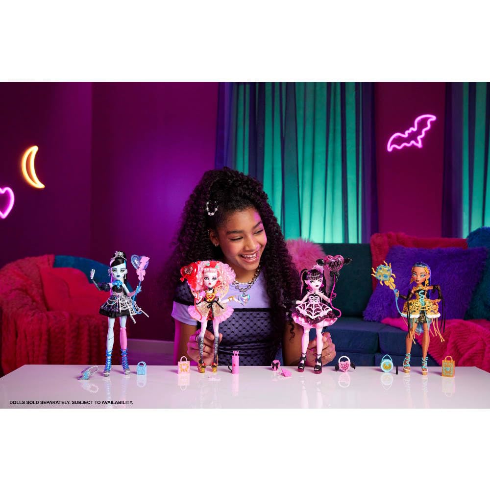 Monster High Cleo De Nile Scary Sweet Birthday Doll JBG76 | 11.4-inch Plastic Doll | Ages 4+