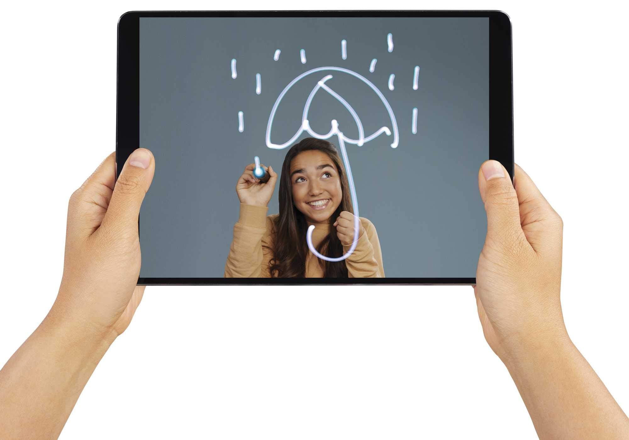 Mattel Games Pictionary Air Family Board Game for Kids and Adults Drawing Game with App Integration GJG17 3