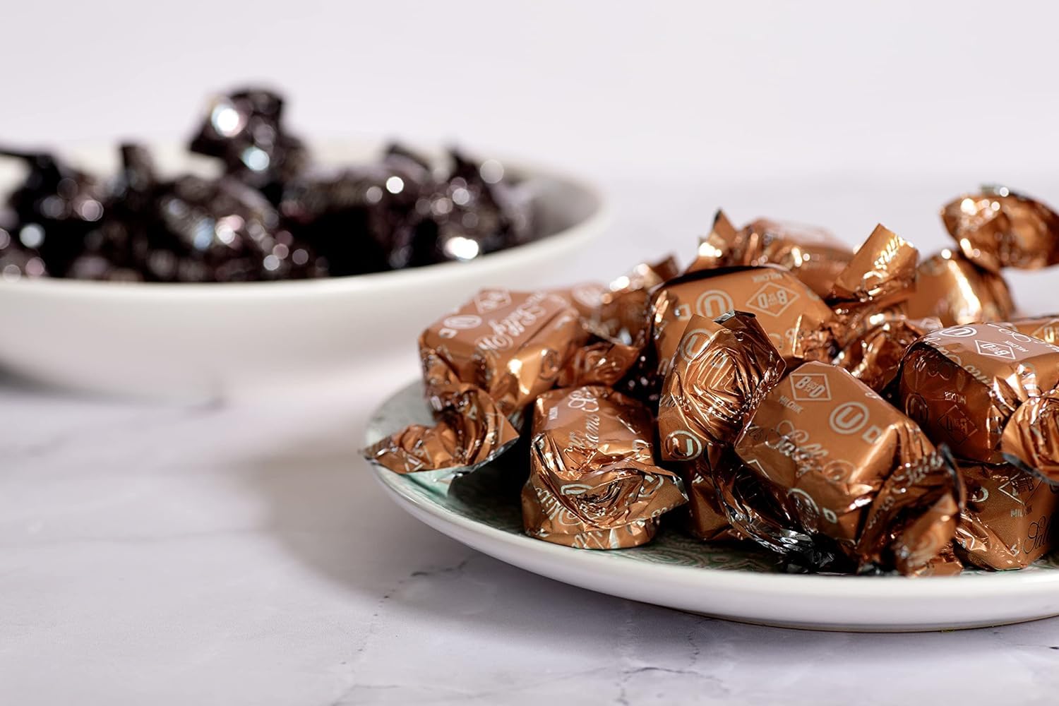 Sally Williams - Luxury Milk Chocolate Covered Soft Nougat Pieces with Roasted Almonds 11