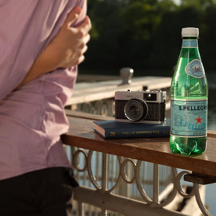 S.Pellegrino Sparkling Natural Mineral Water (500ml) 3