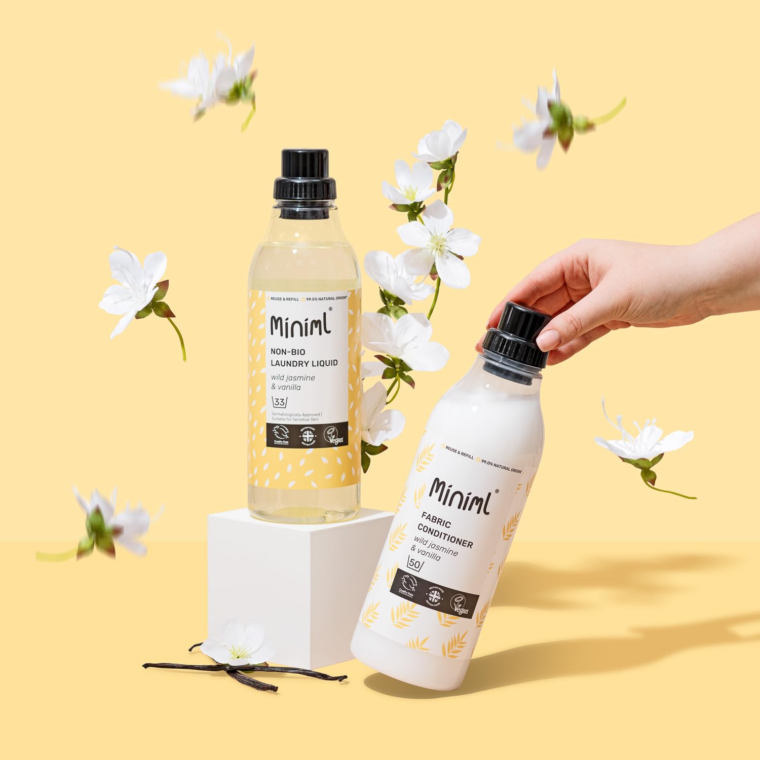 Miniml - Fabric Softener & Conditioner 1L Bottle - Wild Jasmine & Vanilla 3