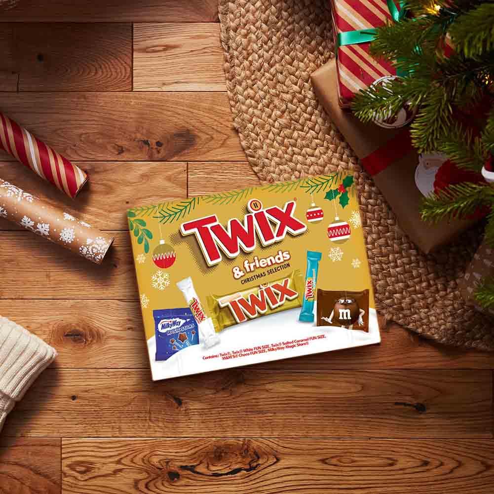 Twix Christmas Milk Chocolate Selection Box 140g with M&Ms and Milky Way Magic Stars 4