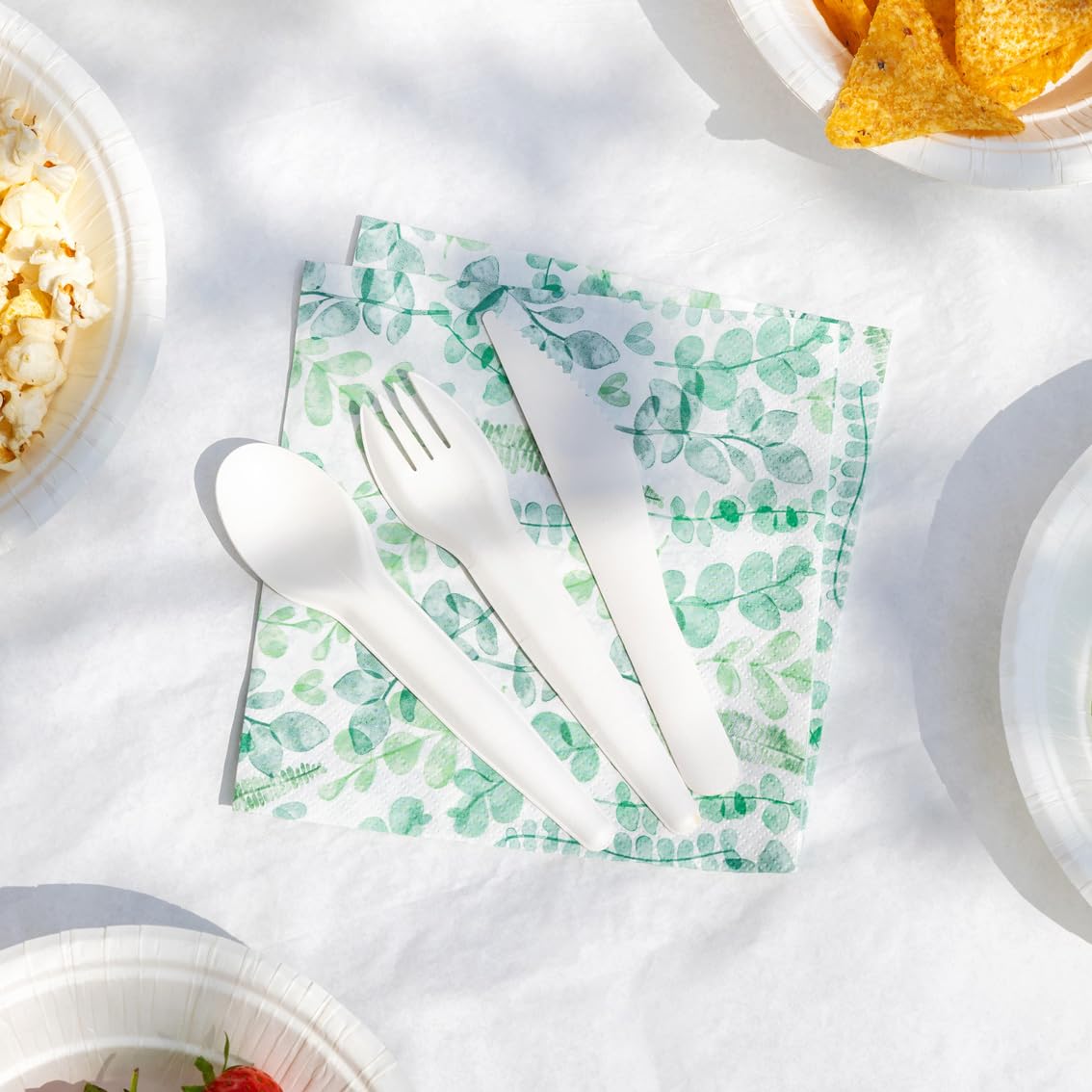 Talking Tables Green Leaves 2-Ply Soft Paper Napkins 100-Pack Eco-Friendly Compostable Disposable 33cm