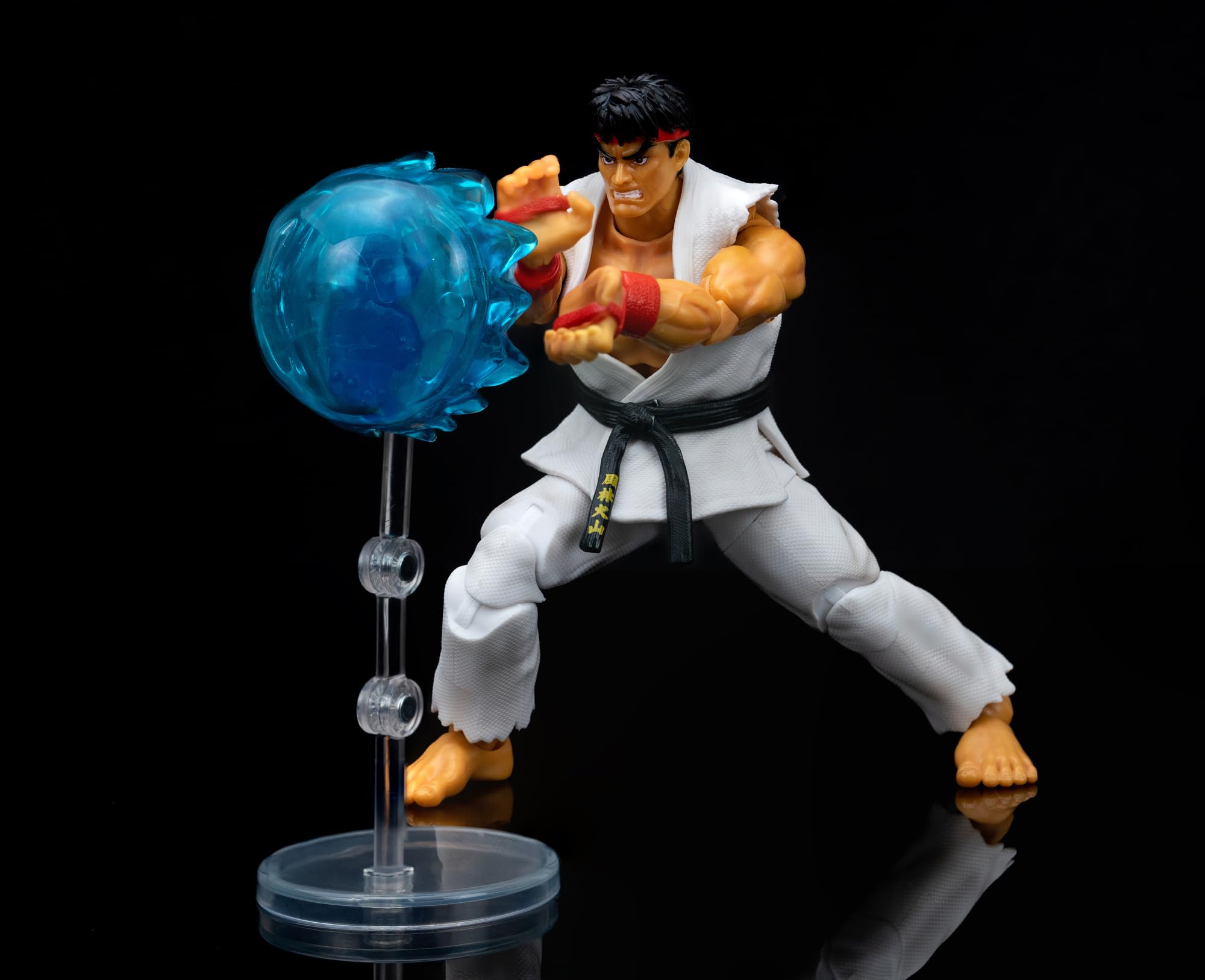 Jada Street Fighter II Ryu Action Figure - 15 cm Articulated Collectible with Interchangeable Hands, Head & Hadoken Accessory 4