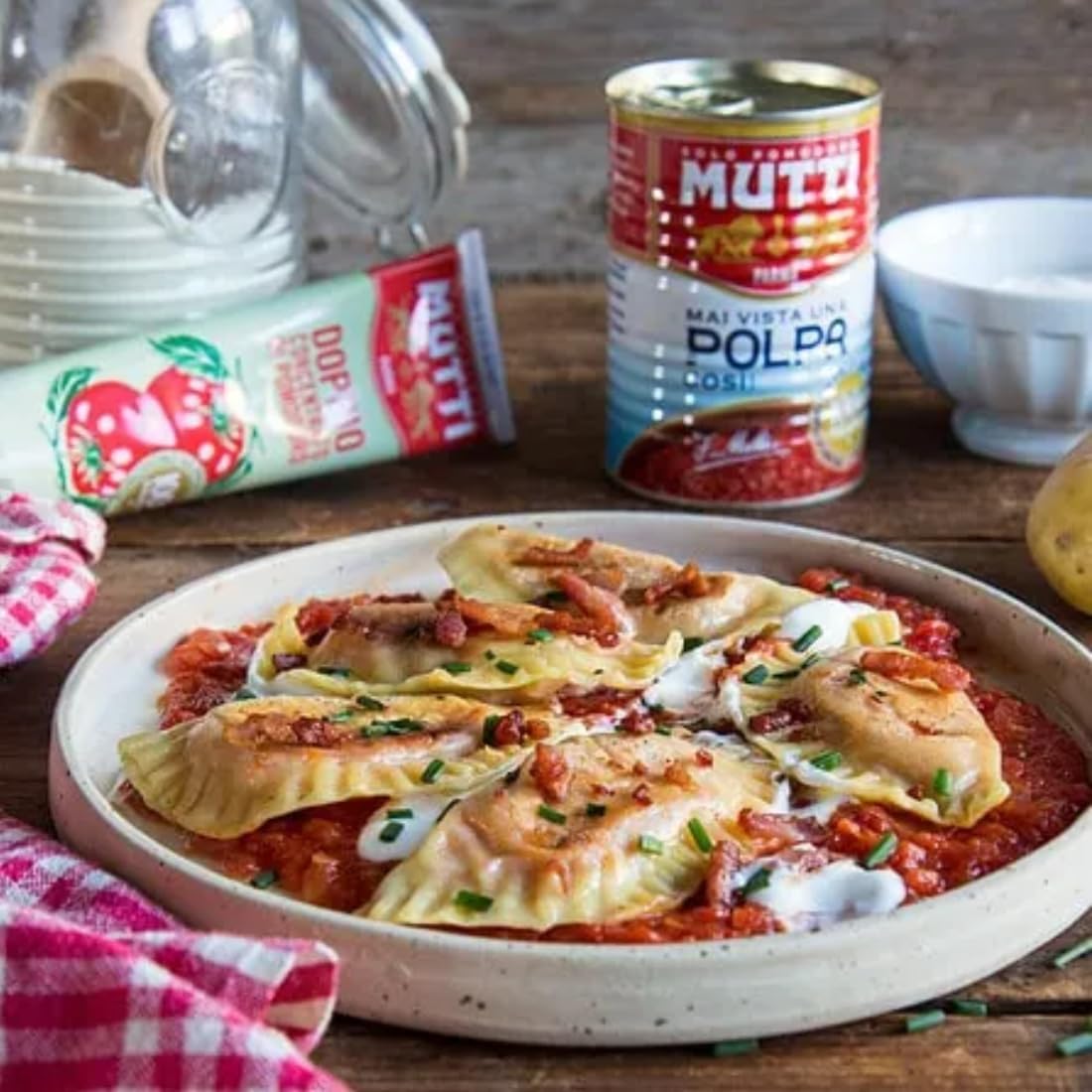 Mutti - Finely Chopped Tomatoes (400g) 21