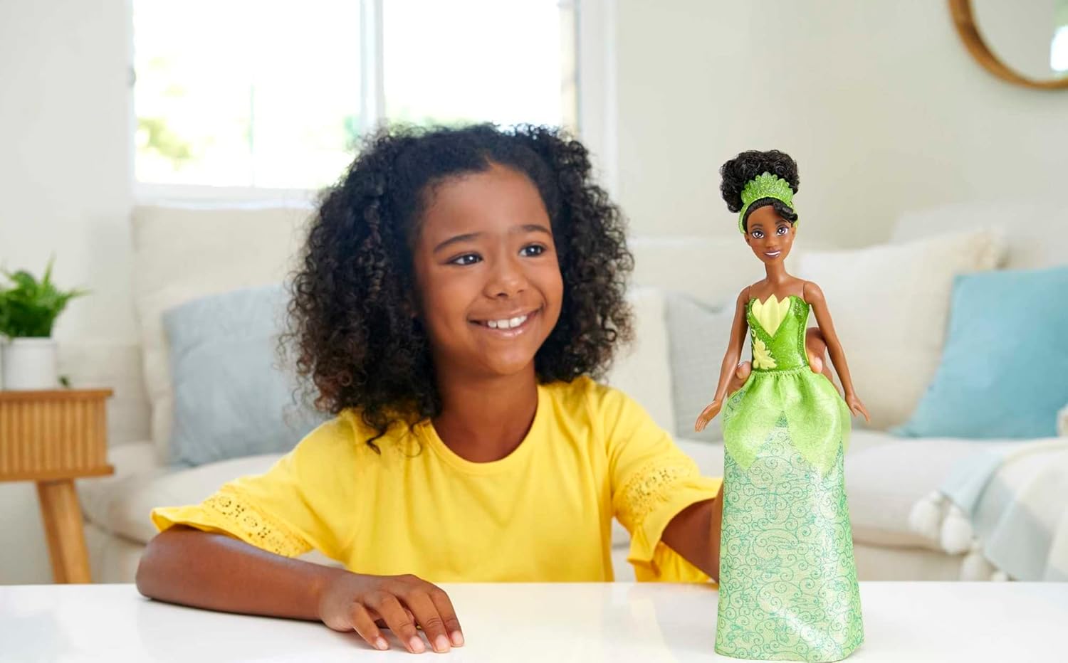 Disney Princess Tiana Posable Fashion Doll - Sparkling Movie-Inspired Outfit, Ages 3+