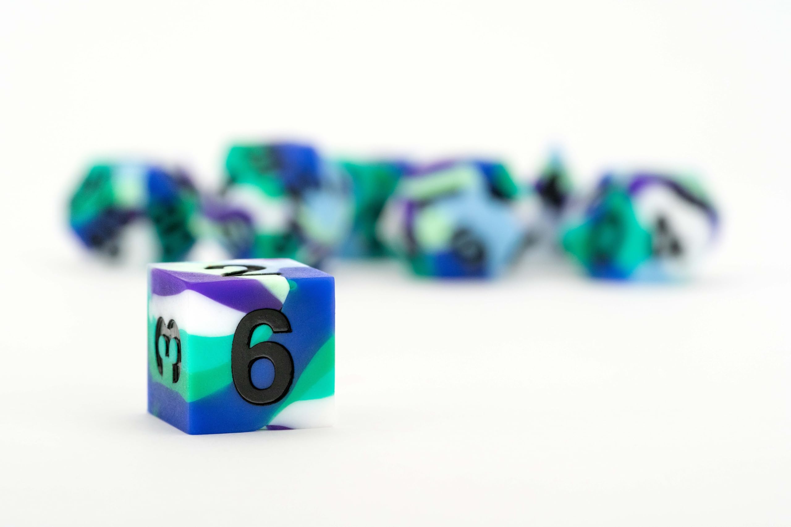 Metallic Dice Games FanRoll 16mm Pride Sharp Edge Silicone Rubber Polyhedral Dice Set 3