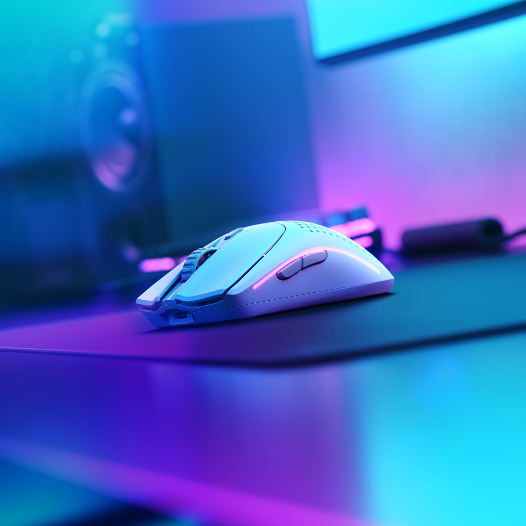 GLORIOUS Model O 2 Wireless Gaming Mouse - 68g Superlight, 26K BAMF 2.0 Sensor, RGB, Ambidextrous, 6 Buttons, Matte White 15