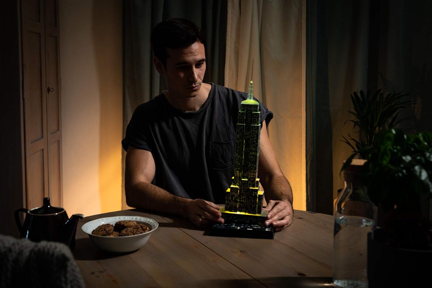 Ravensburger Empire State Building 3D Puzzle - Night Edition with LED Lighting, 216 Pieces 5