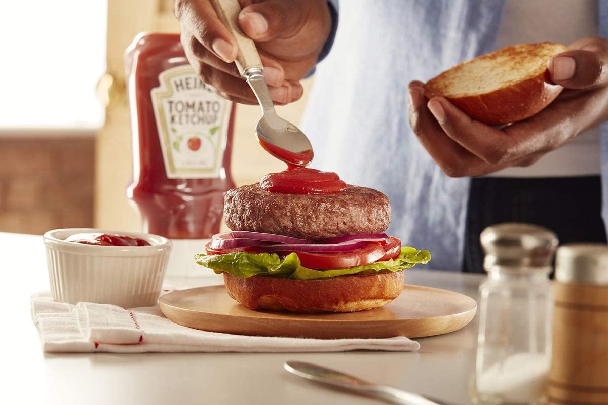 Heinz Tomato Ketchup, 910g Glass Bottle 8