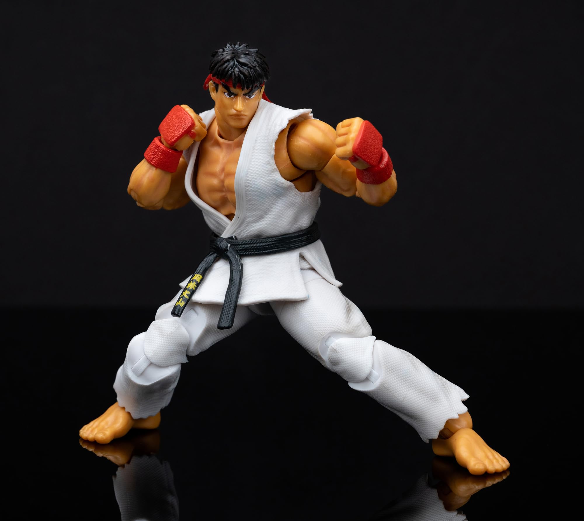 Jada Street Fighter II Ryu Action Figure - 15 cm Articulated Collectible with Interchangeable Hands, Head & Hadoken Accessory 7