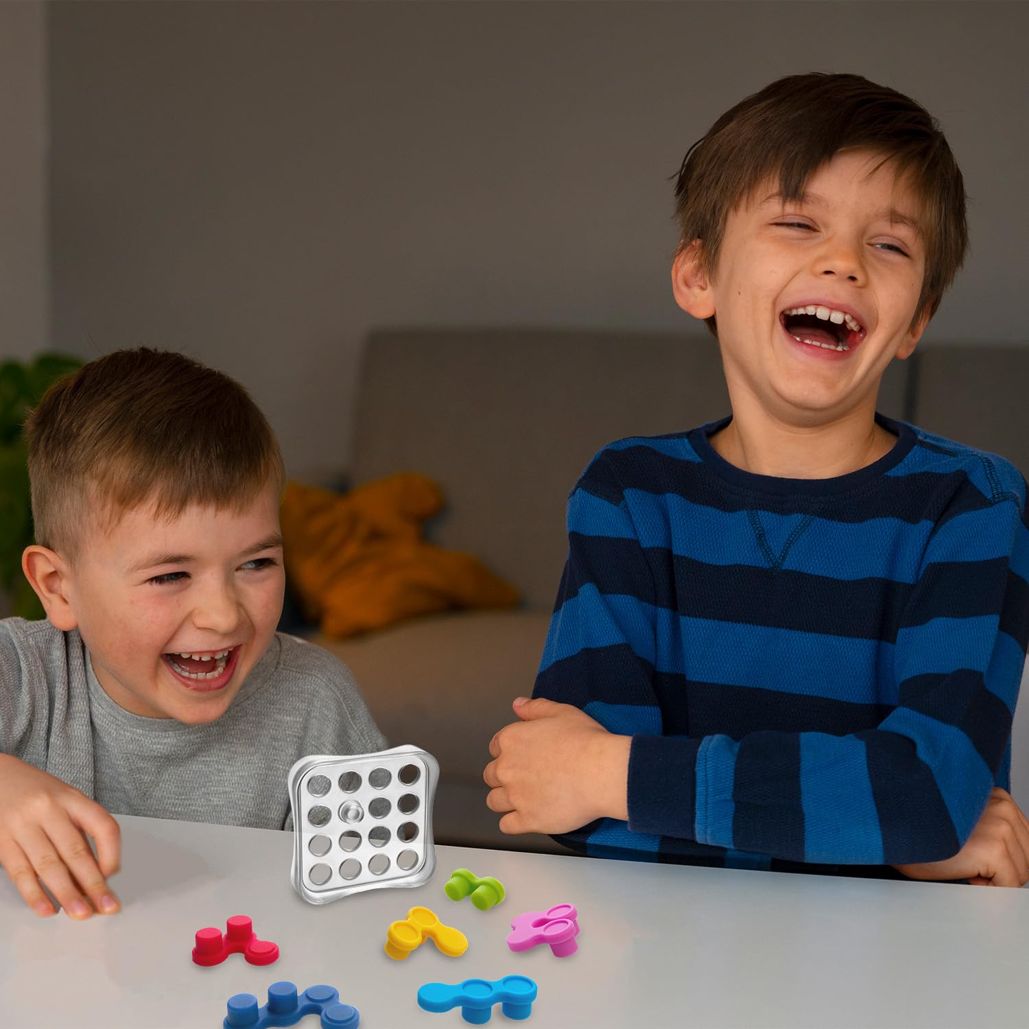 SmartGames Reverso - Dual-Sided Puzzle Game for Brain Training 5