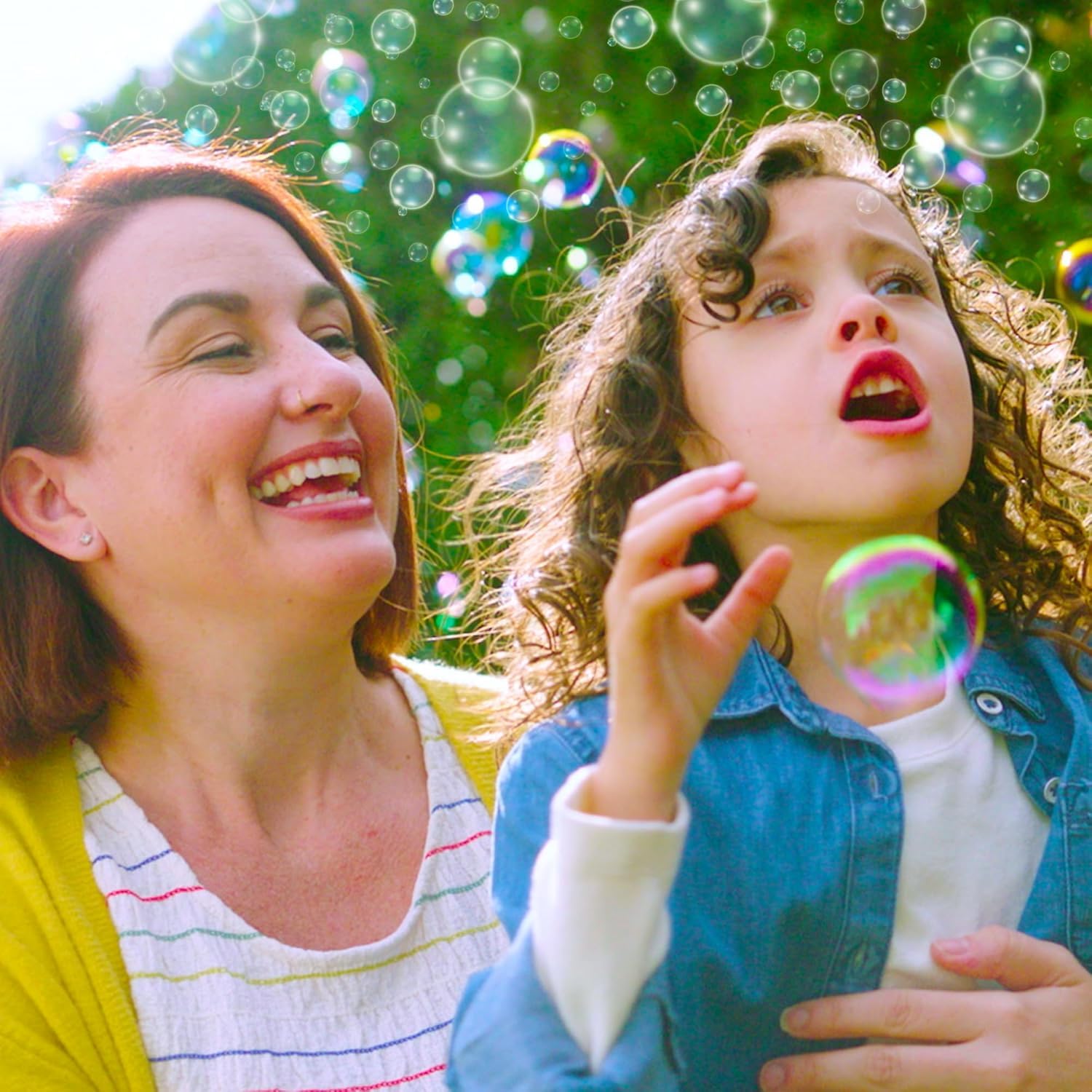 Gazillion Bubbles Original Bubble Solution 2L with 7-in-1 Wand - Non-Toxic, Long-Lasting Bubbles for Outdoor Play