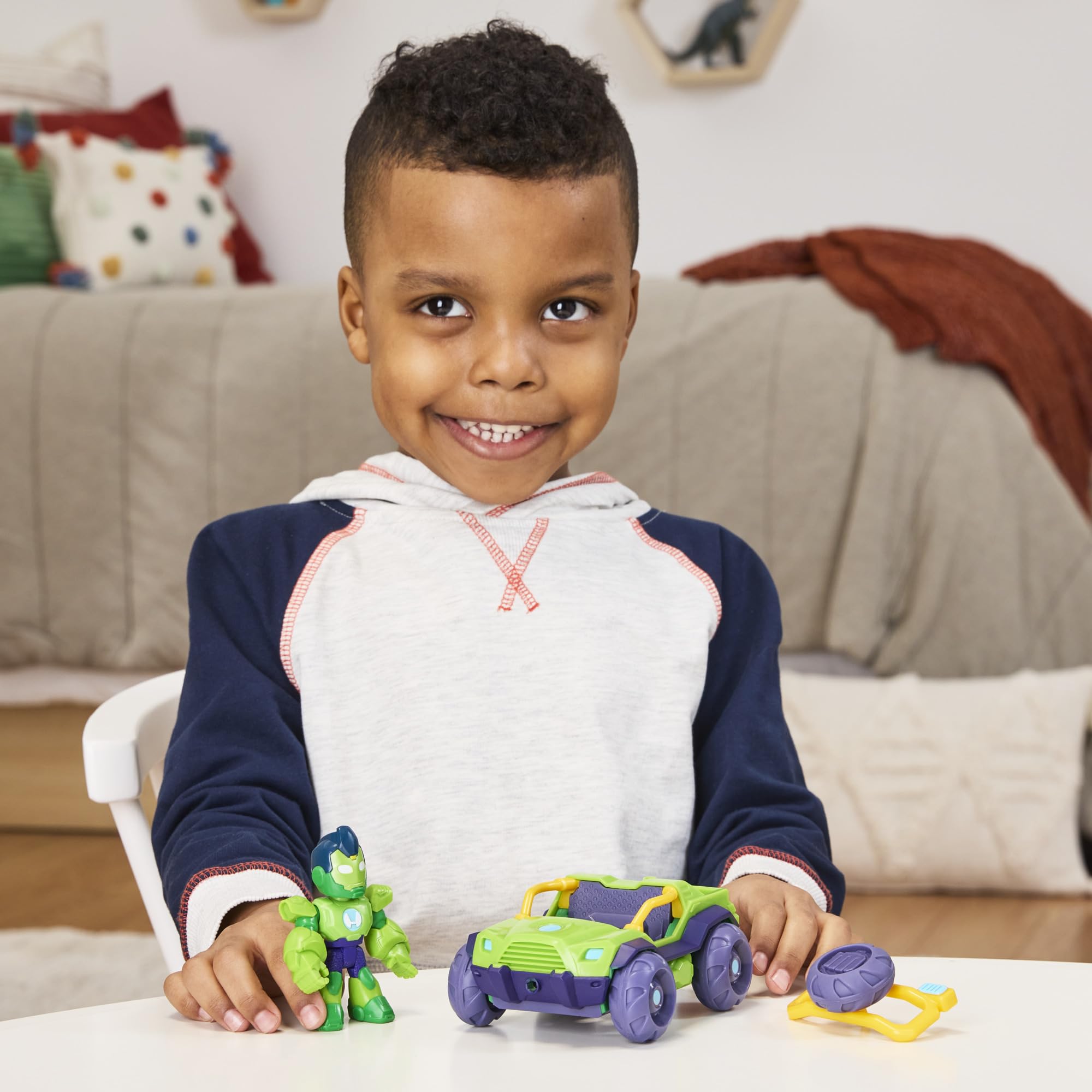 Iron Hulk Action Figure & Vehicle Toy Set - 3 Inch Poseable Figure with 2-in-1 Armour Accessory 3