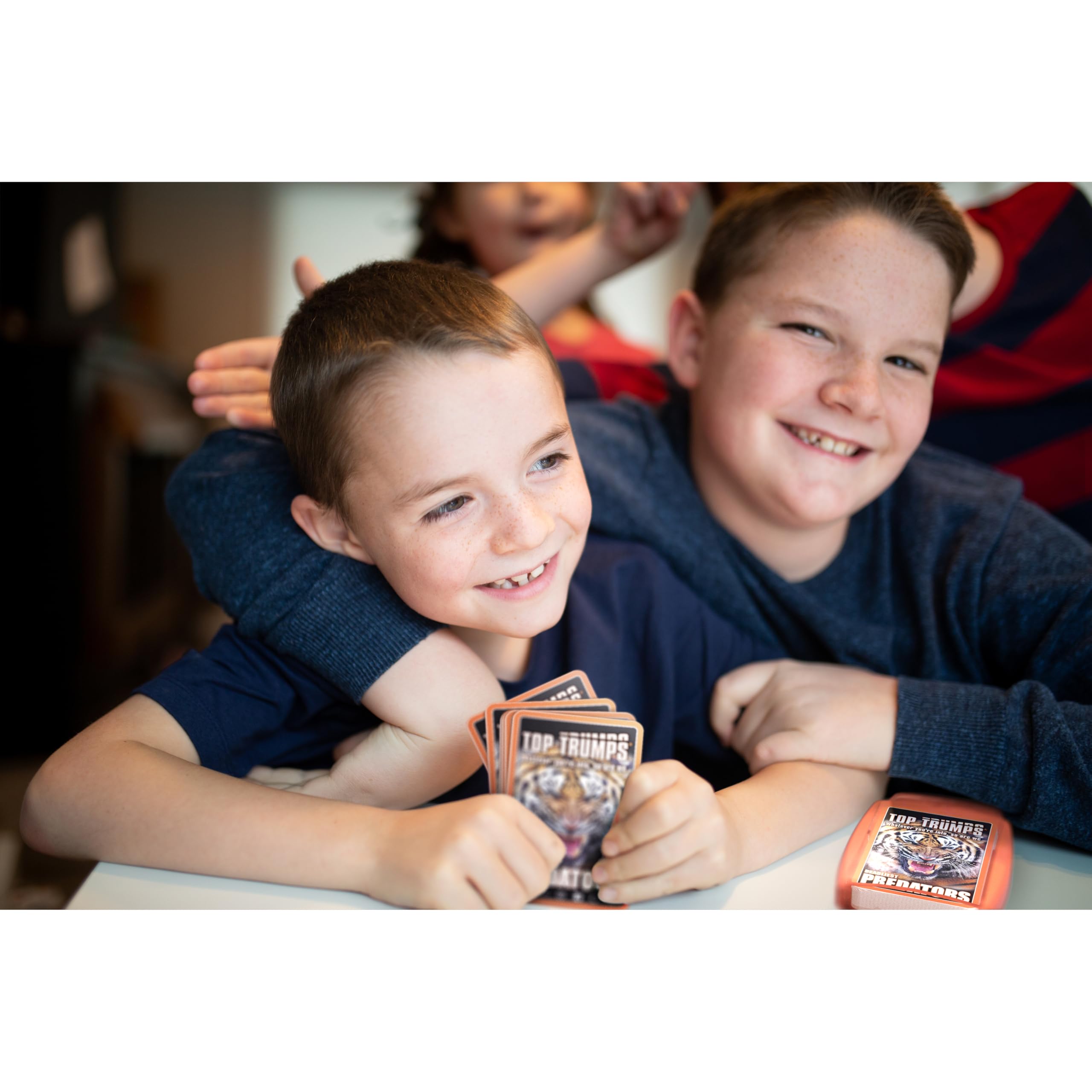 Top Trumps Birds Age 6+ of the World Classics Card Game, Discover some interesting facts in this educational packed game including the blue jay’s wingspan, 2 plus players makes a great gift for ages 6 plus 4