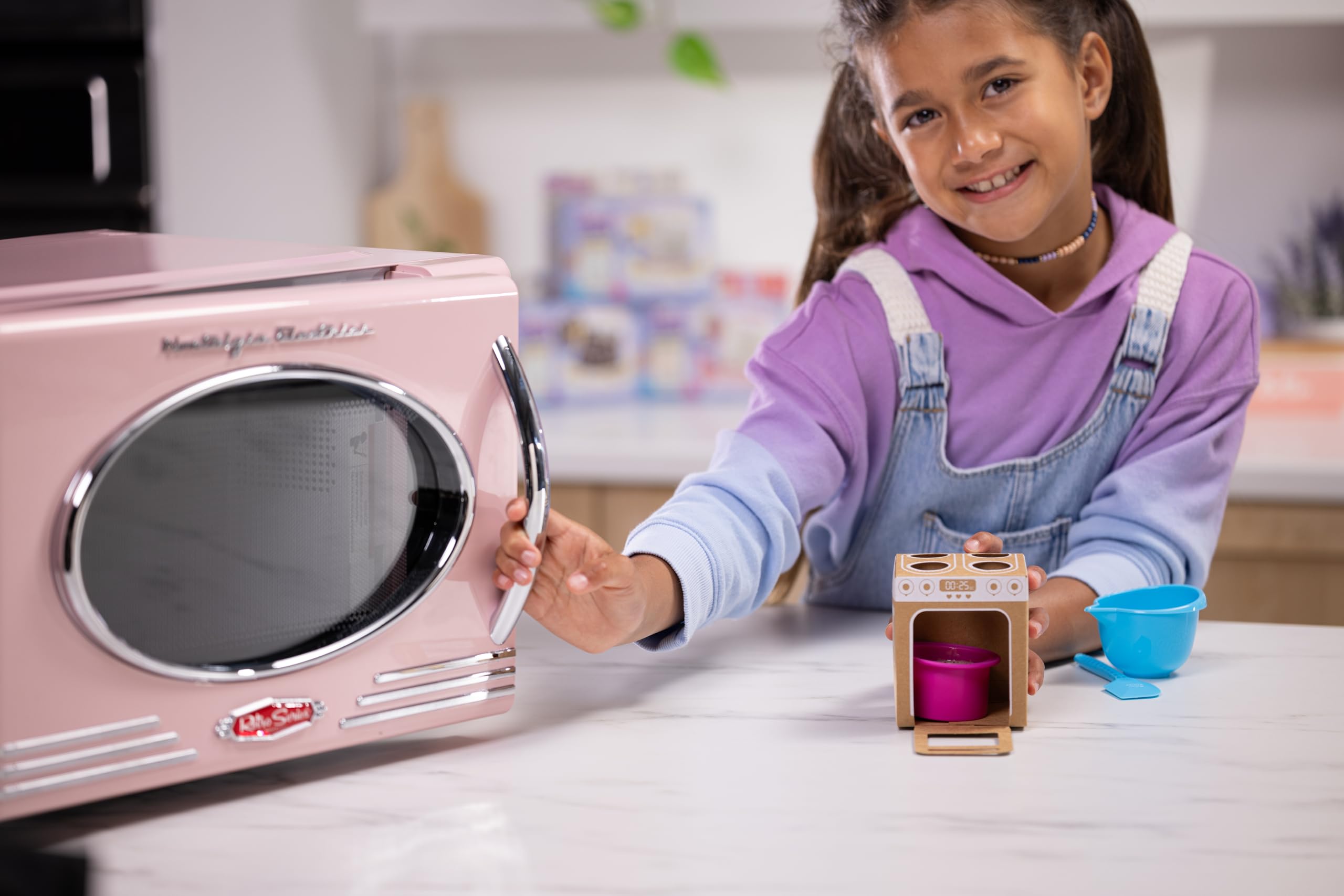 Tasty Tinies Bake Shop Cake Mix Kit - Vanilla Cake with White Vanilla Frosting, Ages 6+ 11