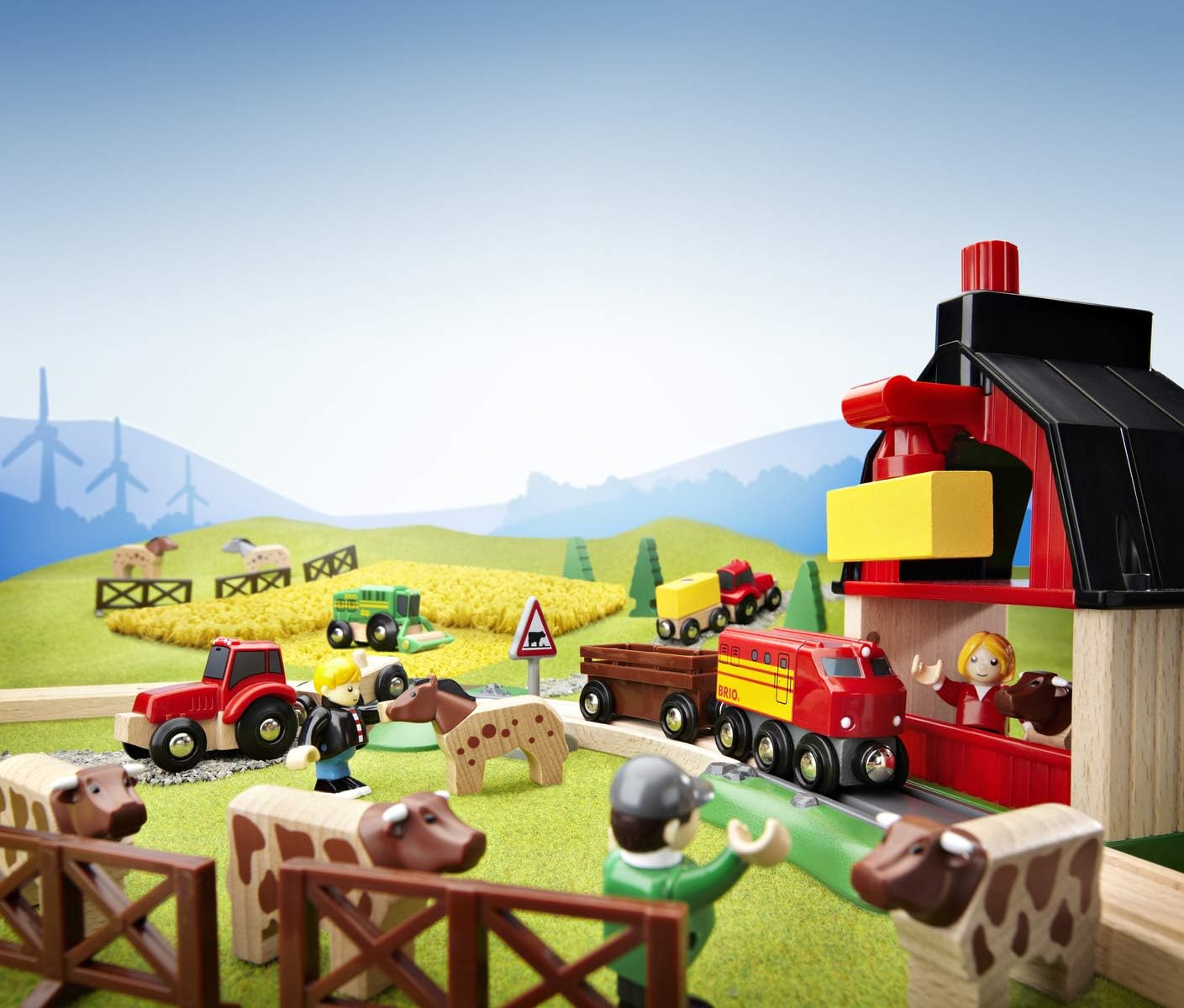 BRIO World Farm Train Set - Wooden Railway Playset with Magnetic Trains & Accessories 7
