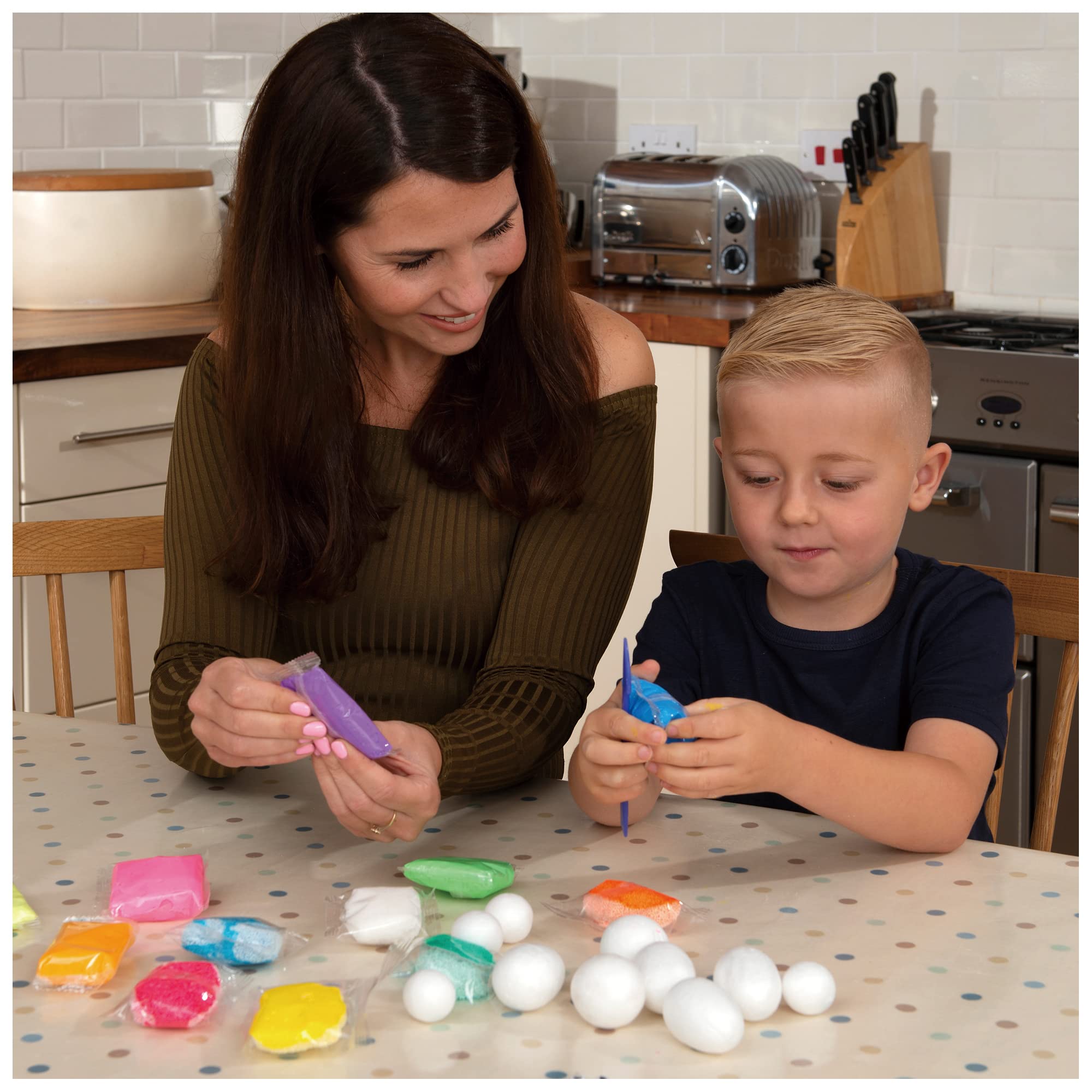 Galt Beady Keyrings Craft Kit - Make 6 Fun Animal Keyrings, Ages 6+ 6