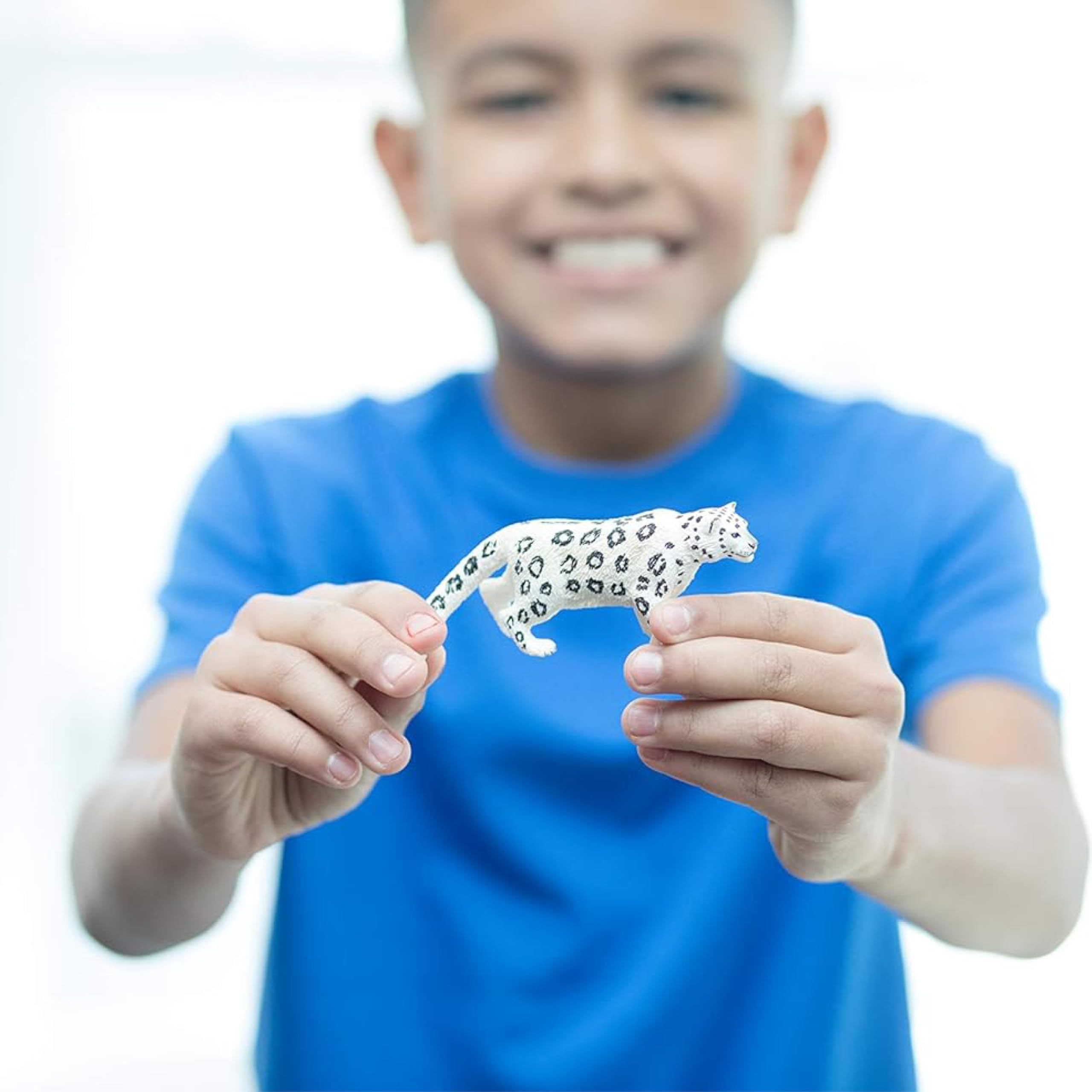 Schleich 14838 Snow Leopard Wildlife Figure - Detailed Animal Playset for Kids 4