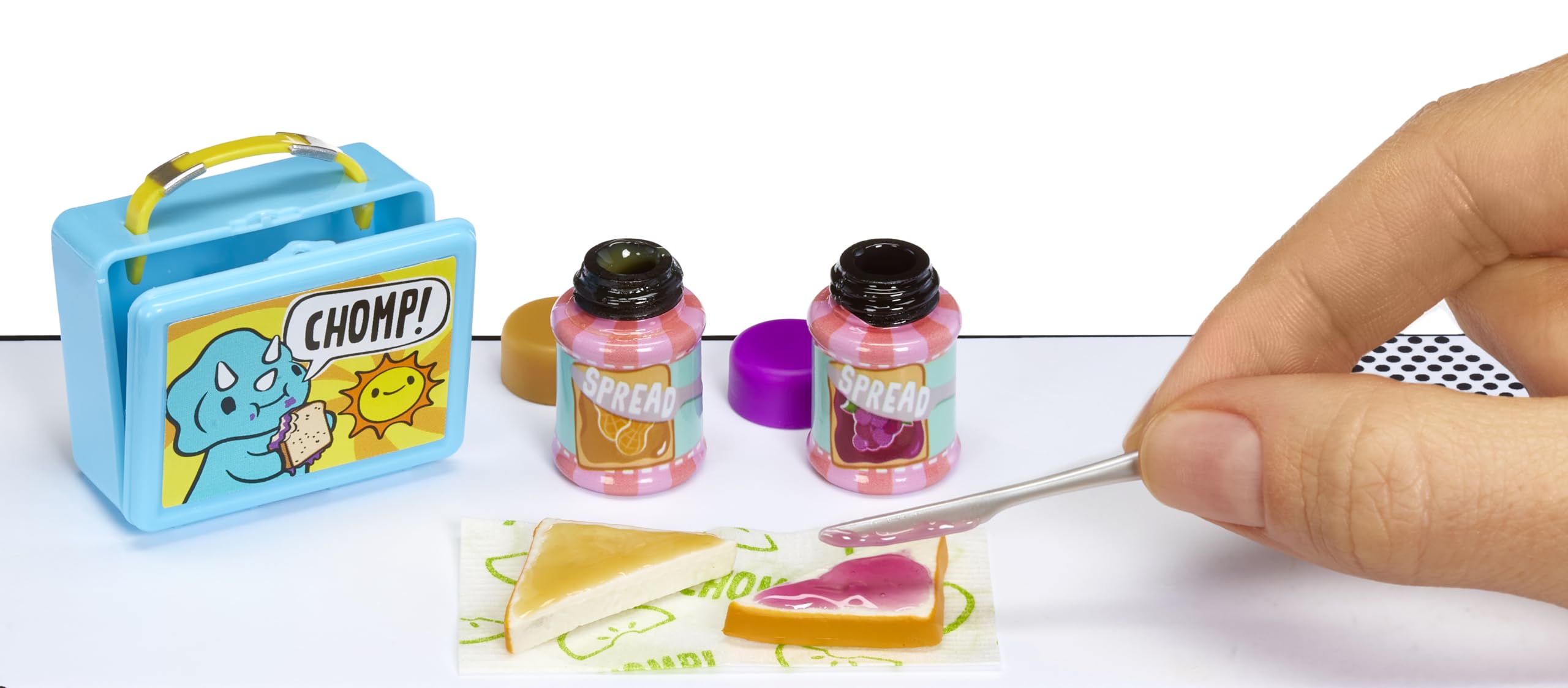 MGA's Miniverse Make It Mini Cafe Series 5 - Collectible DIY Mini Food Craft Kit 6