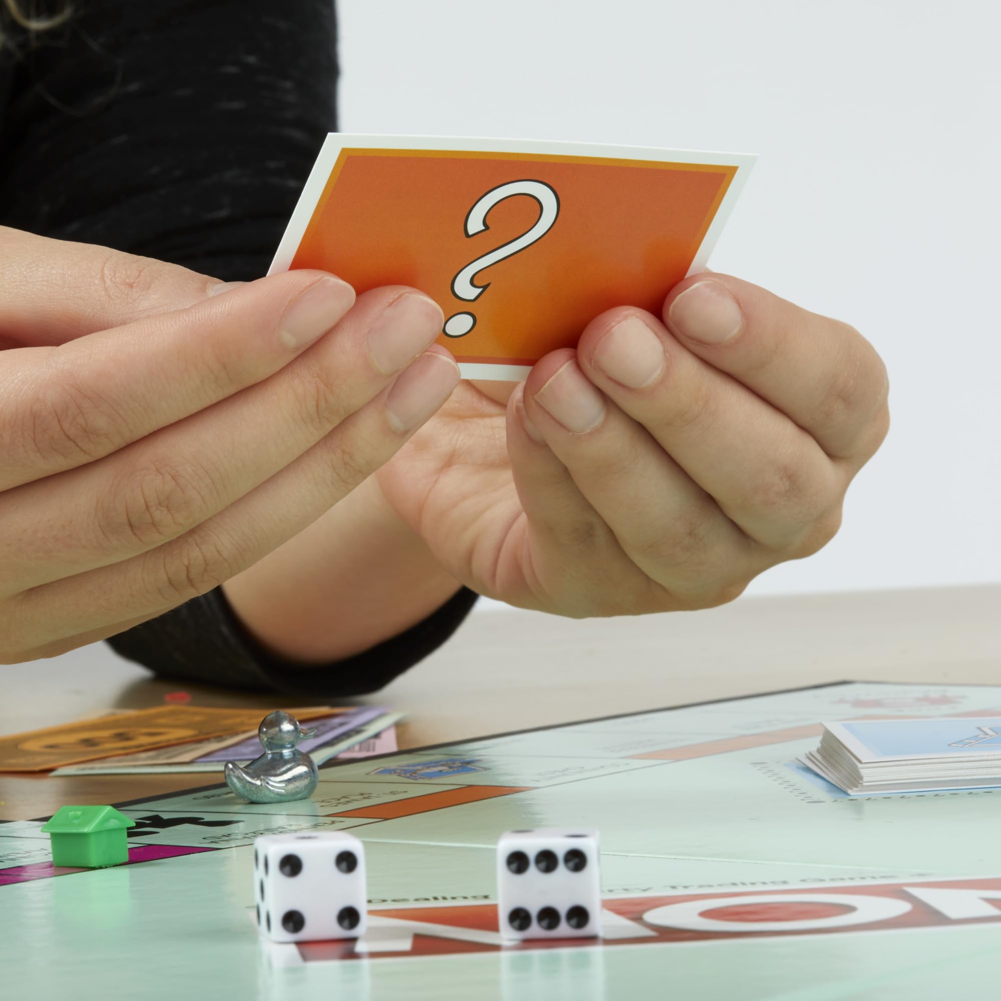 Monopoly Classic Board Game for 2-6 Players 7