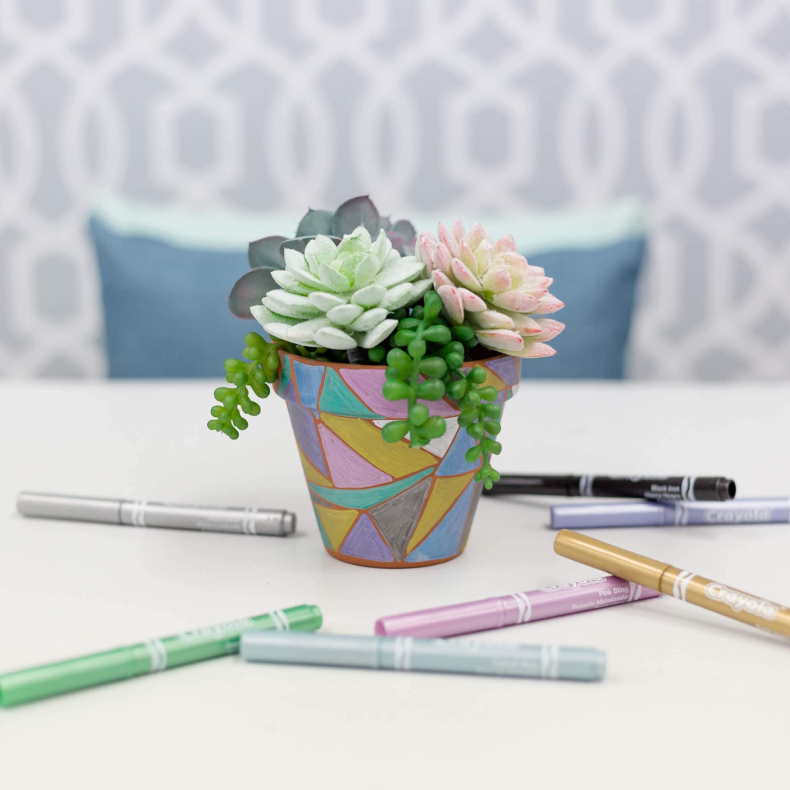 Crayola Metallic Markers - 6 Shimmering Colors for Arts & Crafts | Ages 3+ 3