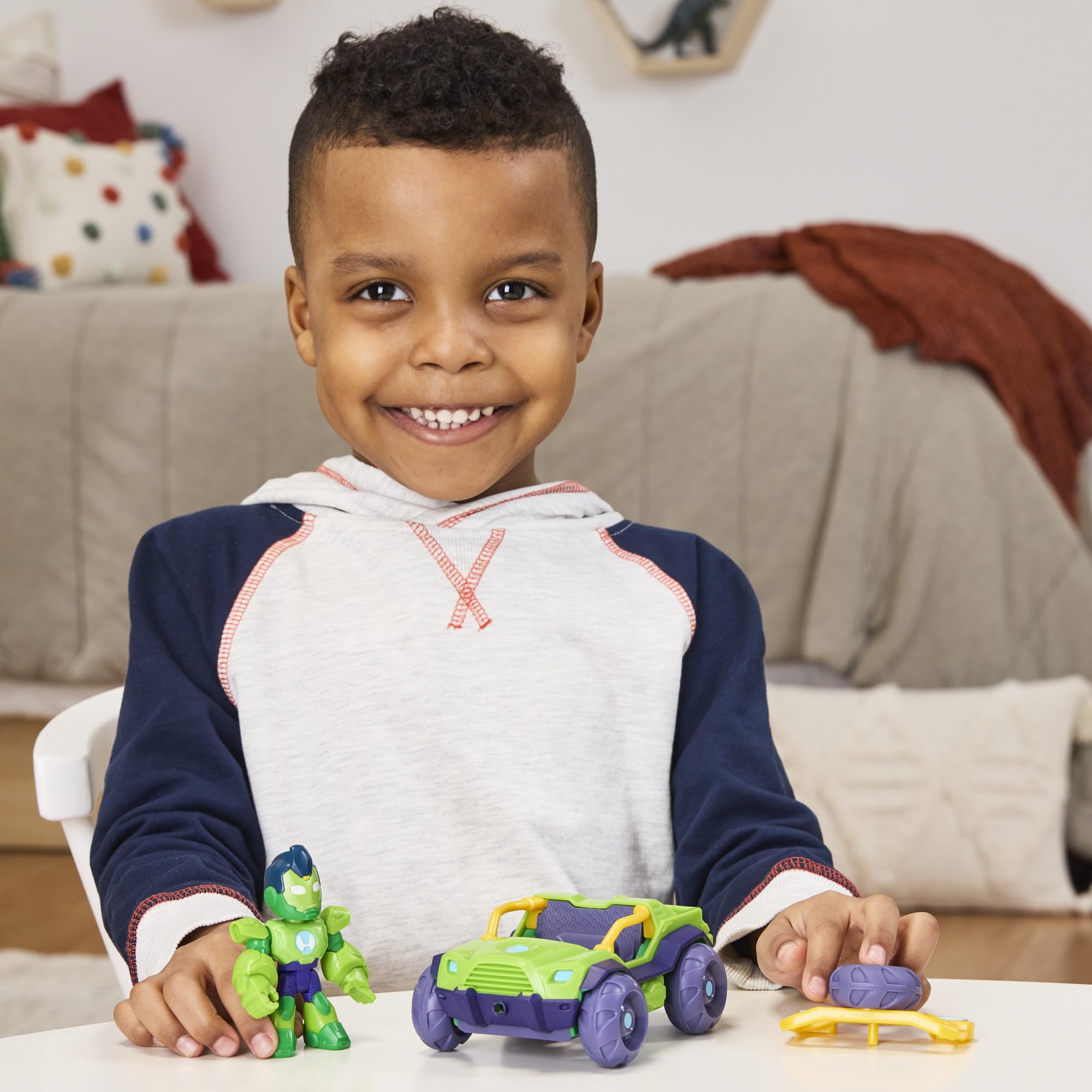 Marvel Iron Hulk Action Figure & Toy Vehicle Set with 2-in-1 Accessory | 7.6-CM Scale | Ages 3+ 4