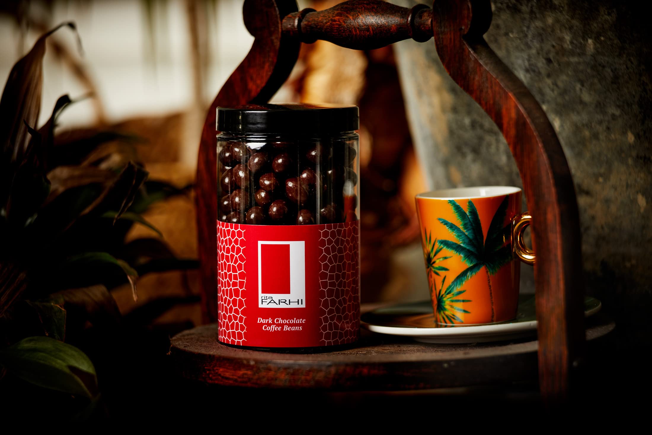 Rita Farhi Dark Chocolate Covered Coffee Beans in Gift Jar - 290g 7