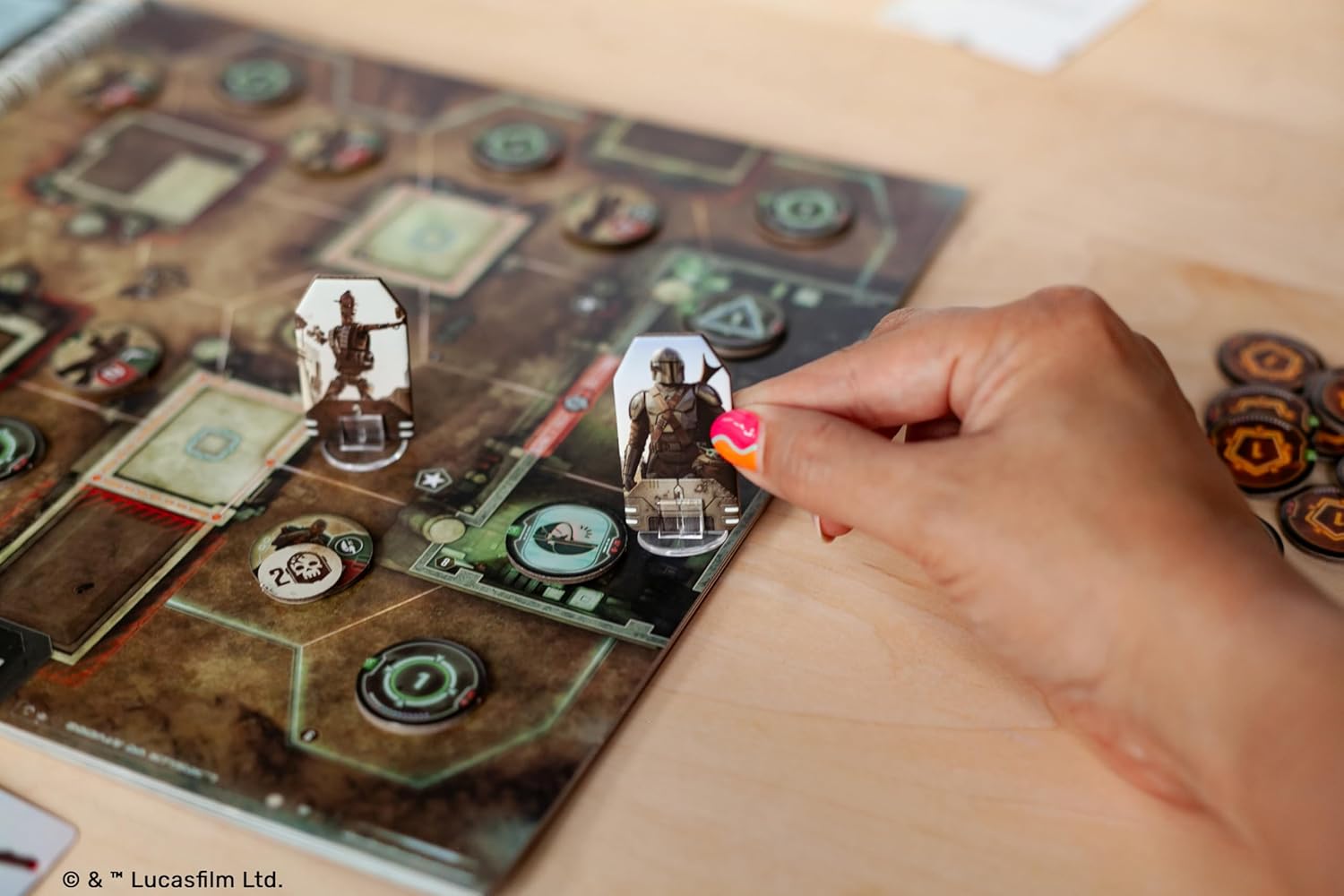 Unexpected Games Star Wars The Mandalorian Adventures Cooperative Board Game UG05 6