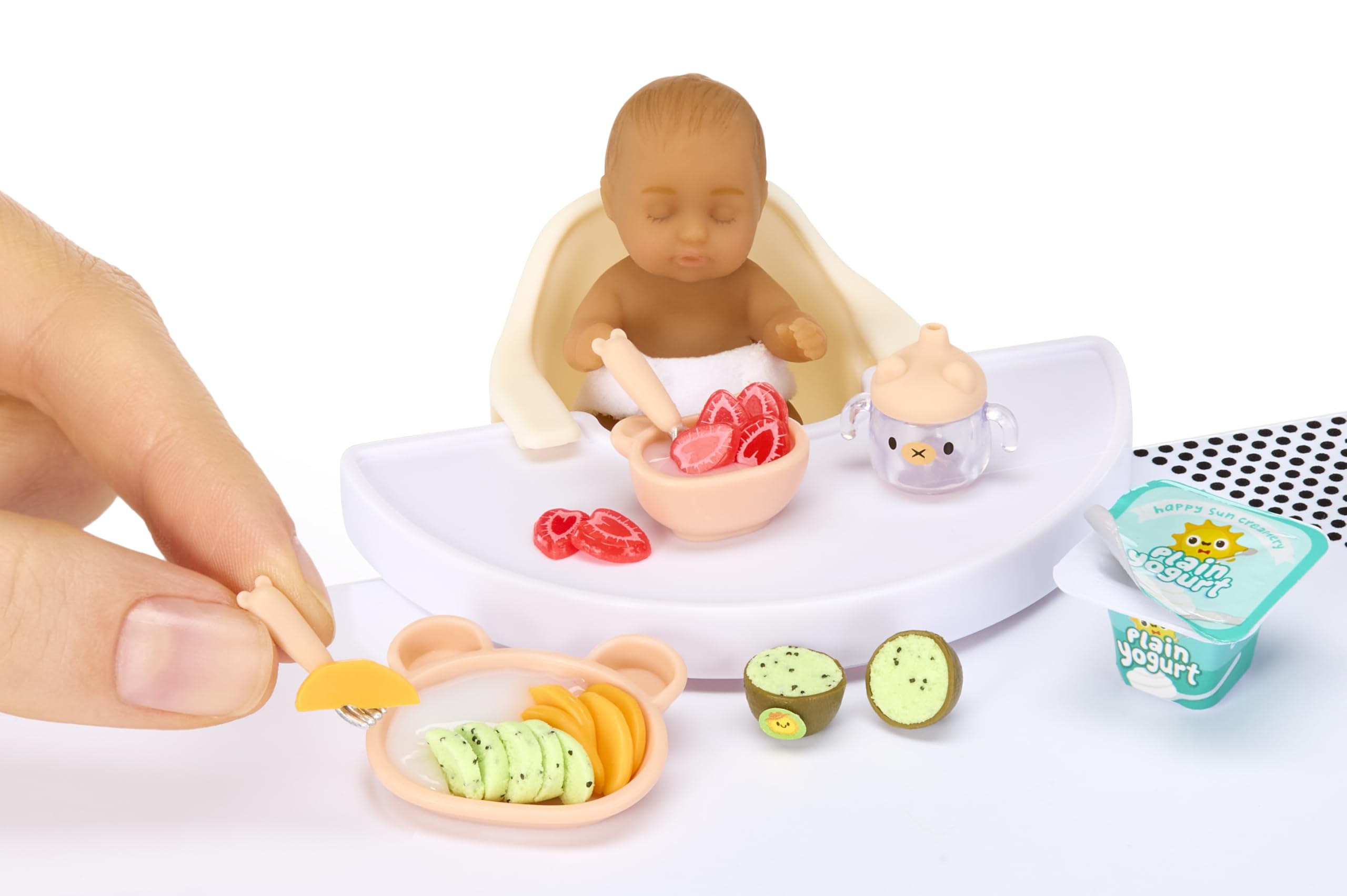 MGA's Miniverse Make It Mini Baby Food - Mini Collectible Playset for Kids 4