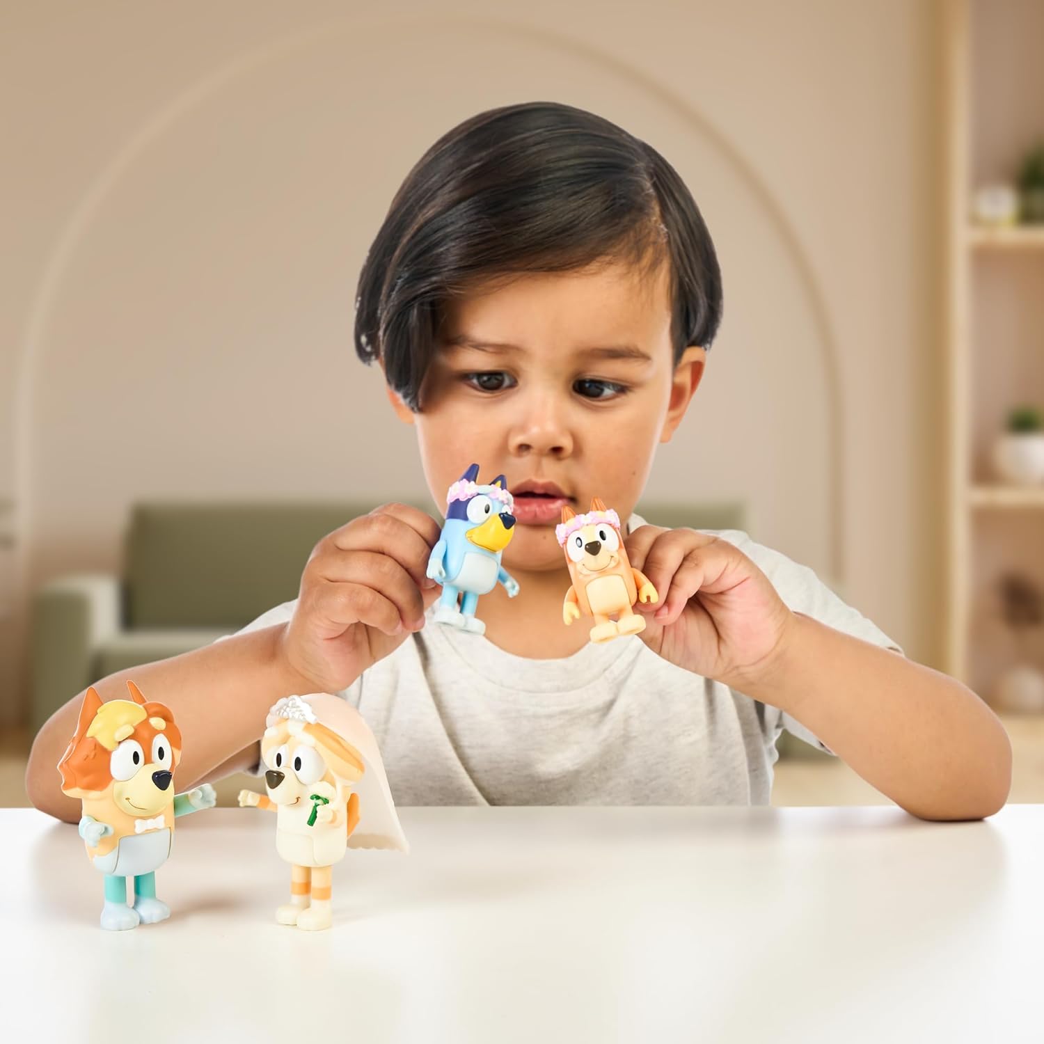 Bluey Figure 4-Pack Wedding Time - Uncle Rad and Frisky with Bluey and Bingo 7