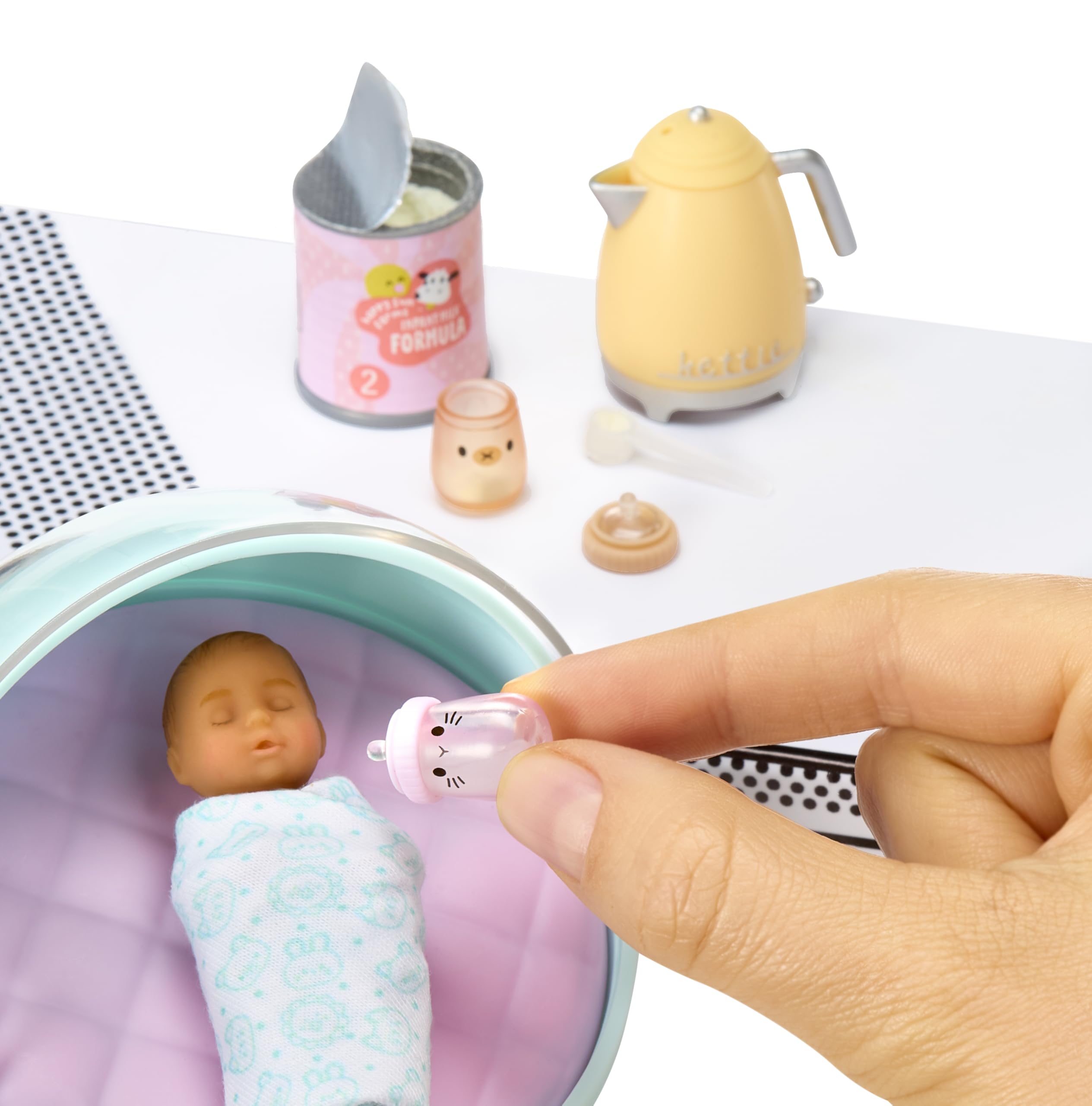 MGA's Miniverse Make It Mini Baby Food - Mini Collectible Playset for Kids 6