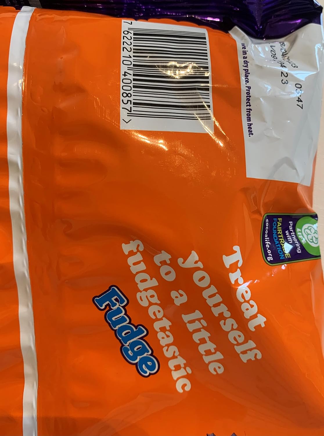 Cadbury Fudge Treatsize Chocolate 15 Bar Multipack - 202g Individually Wrapped Dairy Milk & Creamy Fudge Bars 3