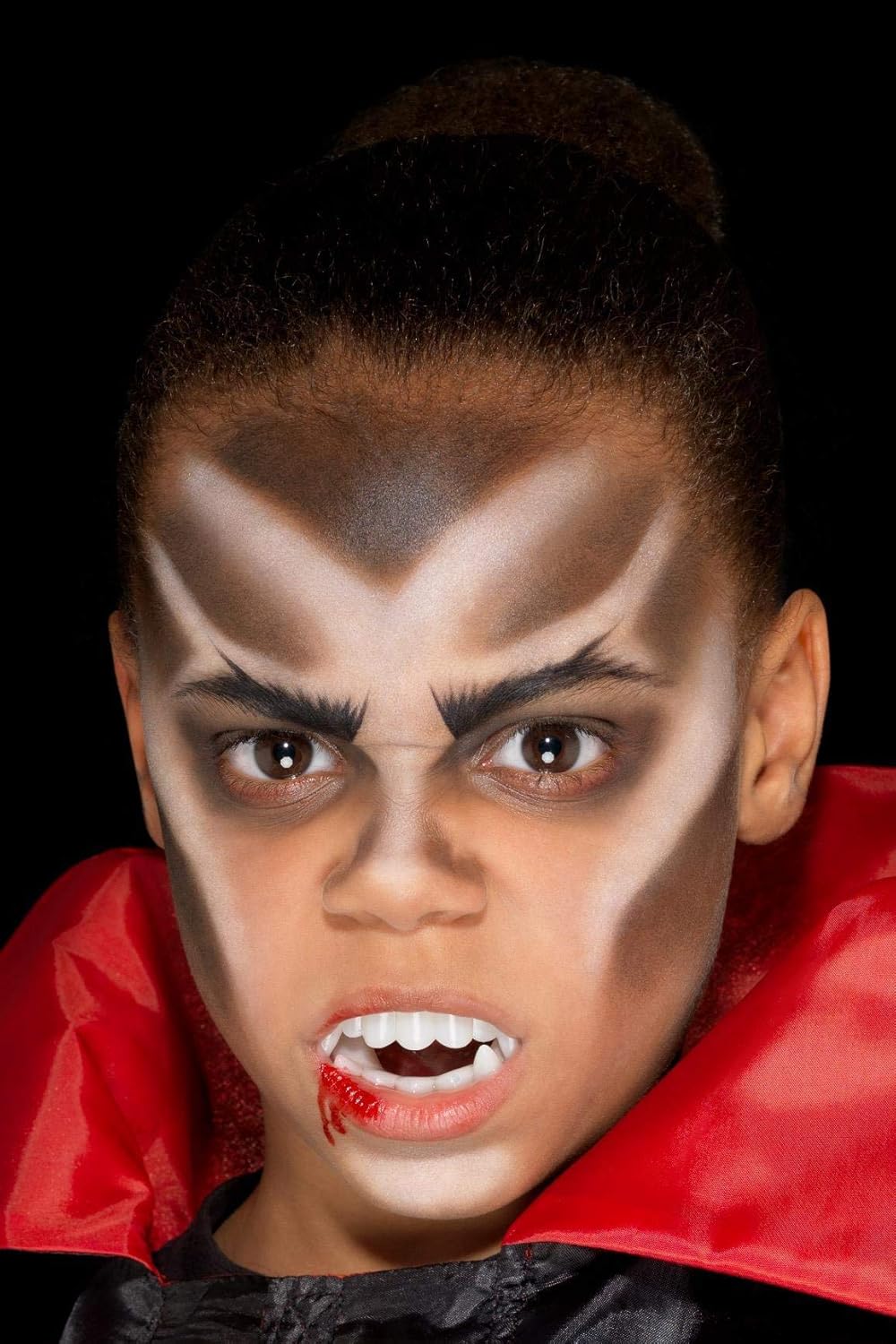 Smiffys Kids Vampire Make Up Kit with Aqua Face Paints, Fangs & Applicators 6