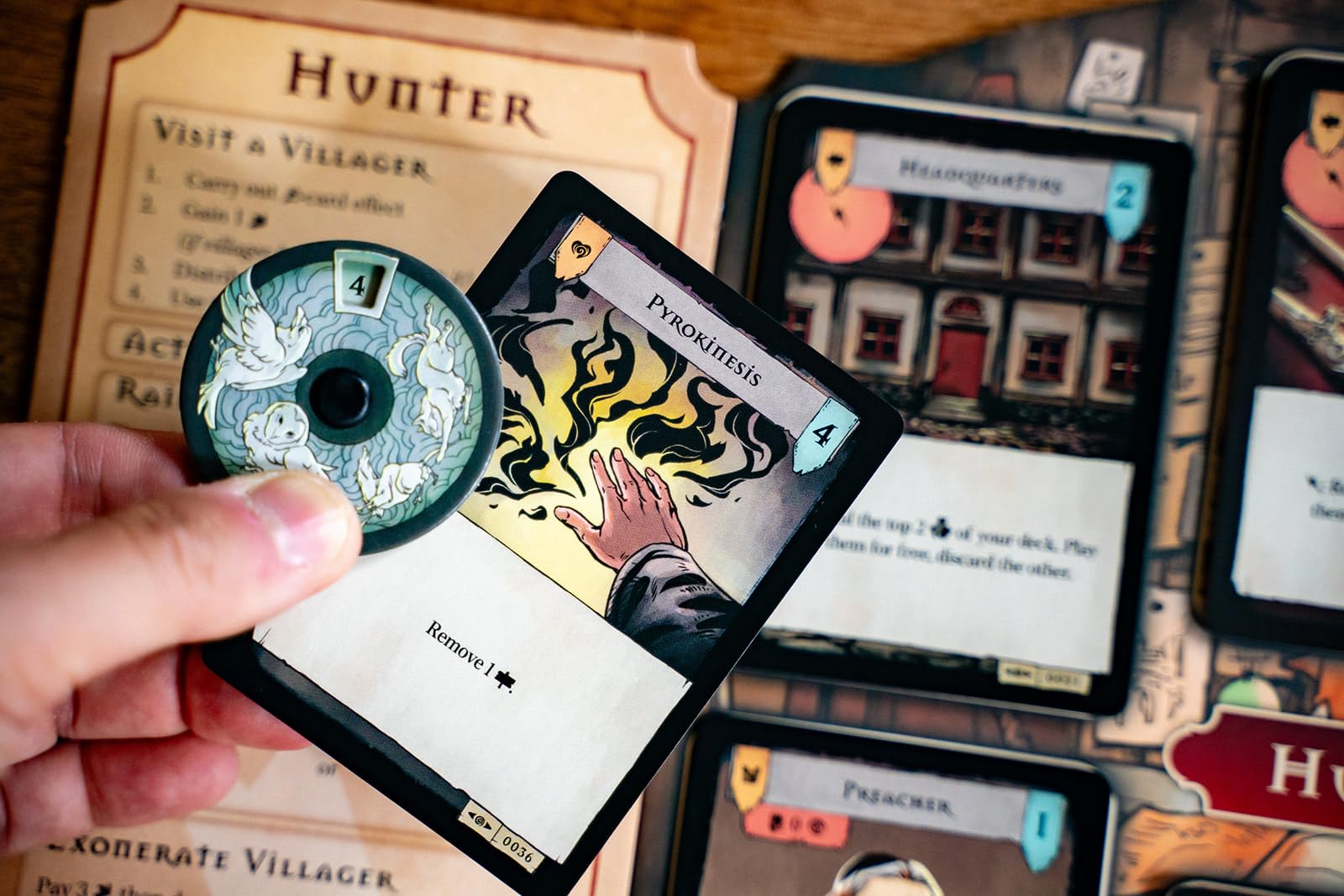 Capstone Games Pagan: The Fate of Roanoke – Asymmetrisches Kartenspiel für 2 Spieler 7
