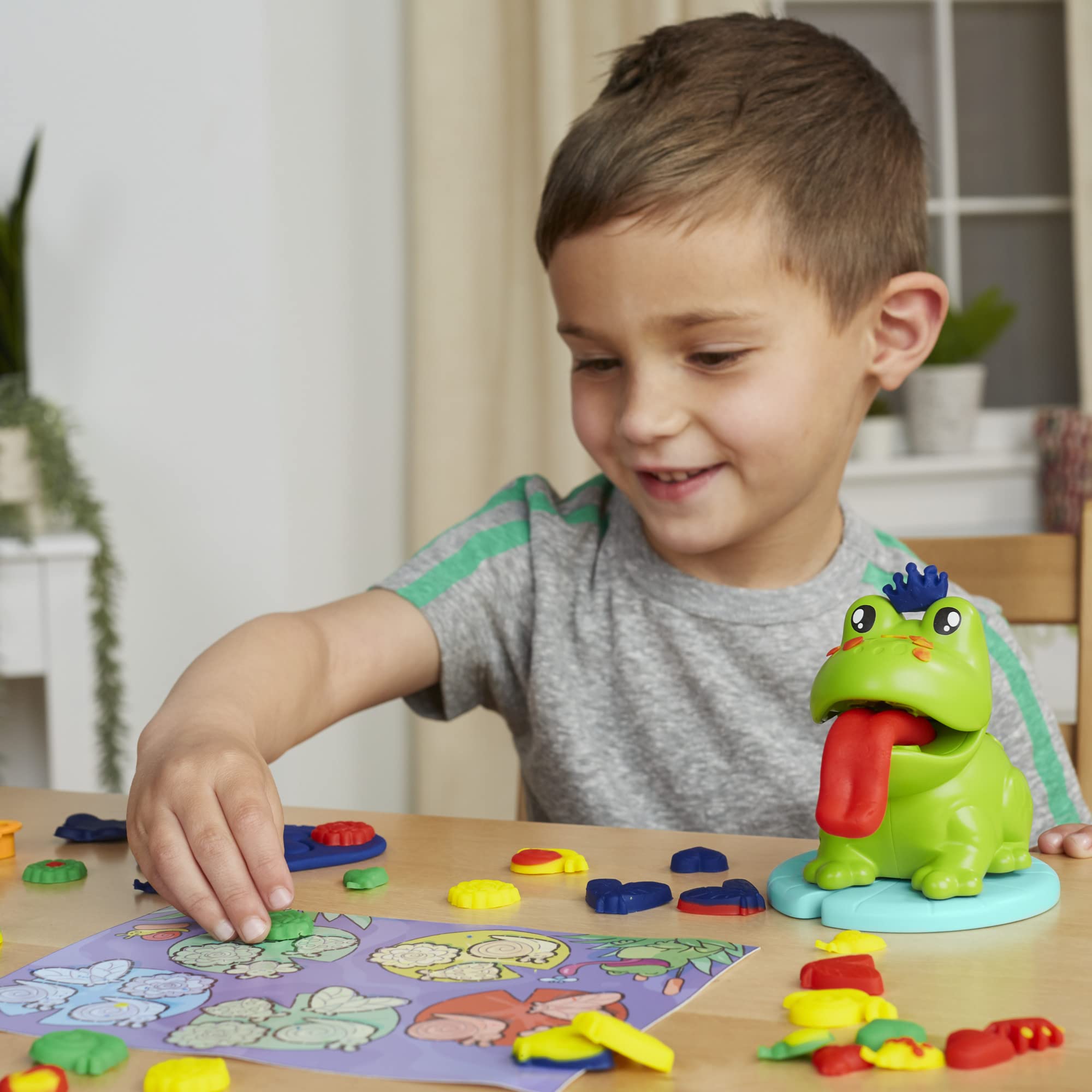 Play-Doh Frog ‘n Colors Starter Set - Creative Arts & Crafts Toy for Kids 3+ 5