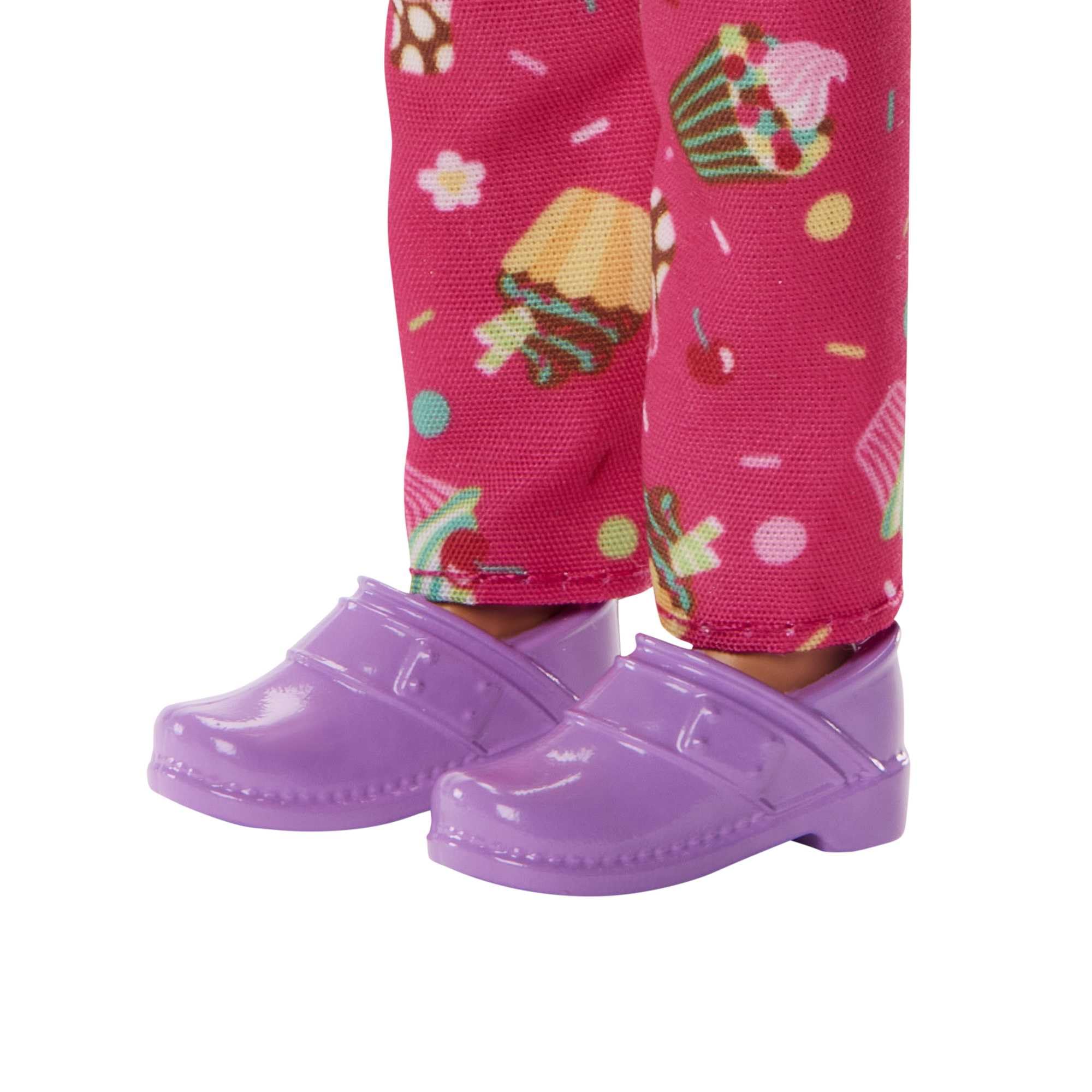 Barbie Career Pastry Chef Doll with Hat and Cupcake - Role Play Toy for Kids 3+ 9