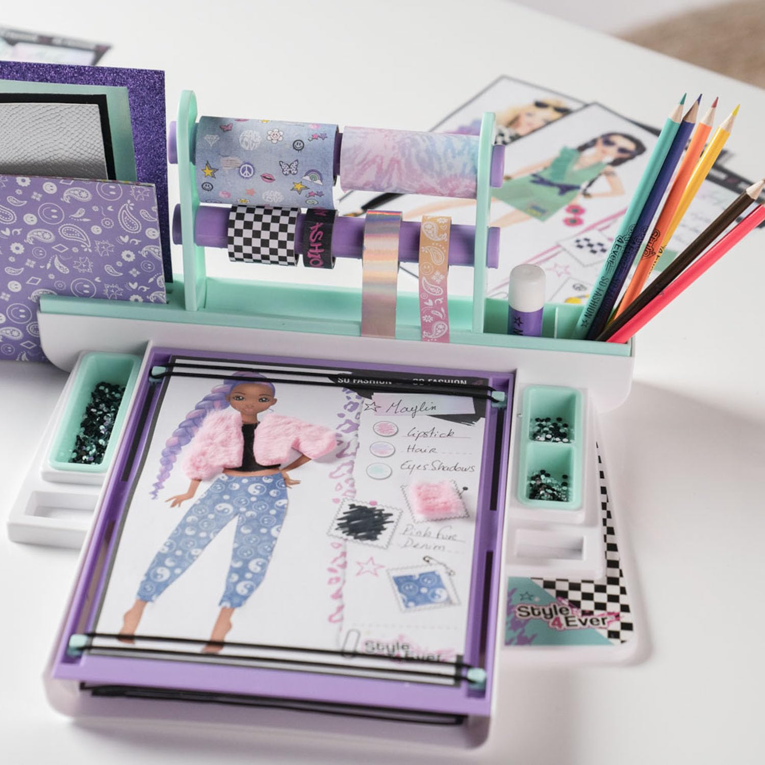 Style 4 Ever Fashion Designer Studio - Real Adhesive Fabrics & Design Kit