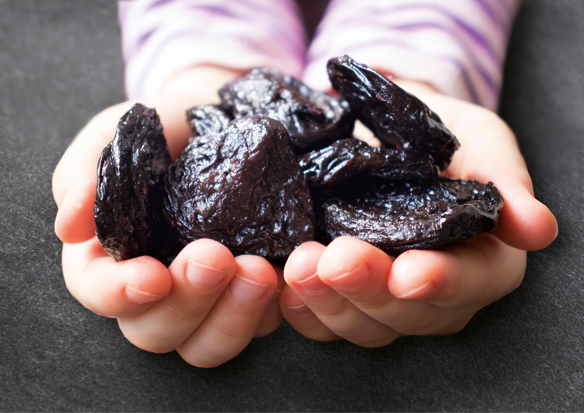 Mundo Feliz - Organic Dried Pitted Prunes 2 x 500 g