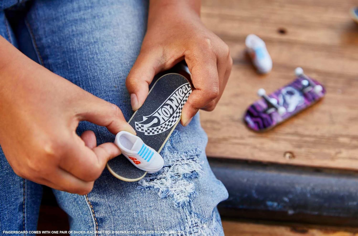 Hot Wheels Skate Rippin' Tricks Pack - Tony Hawk-Themed Fingerboards & Shoes for Kids 5+