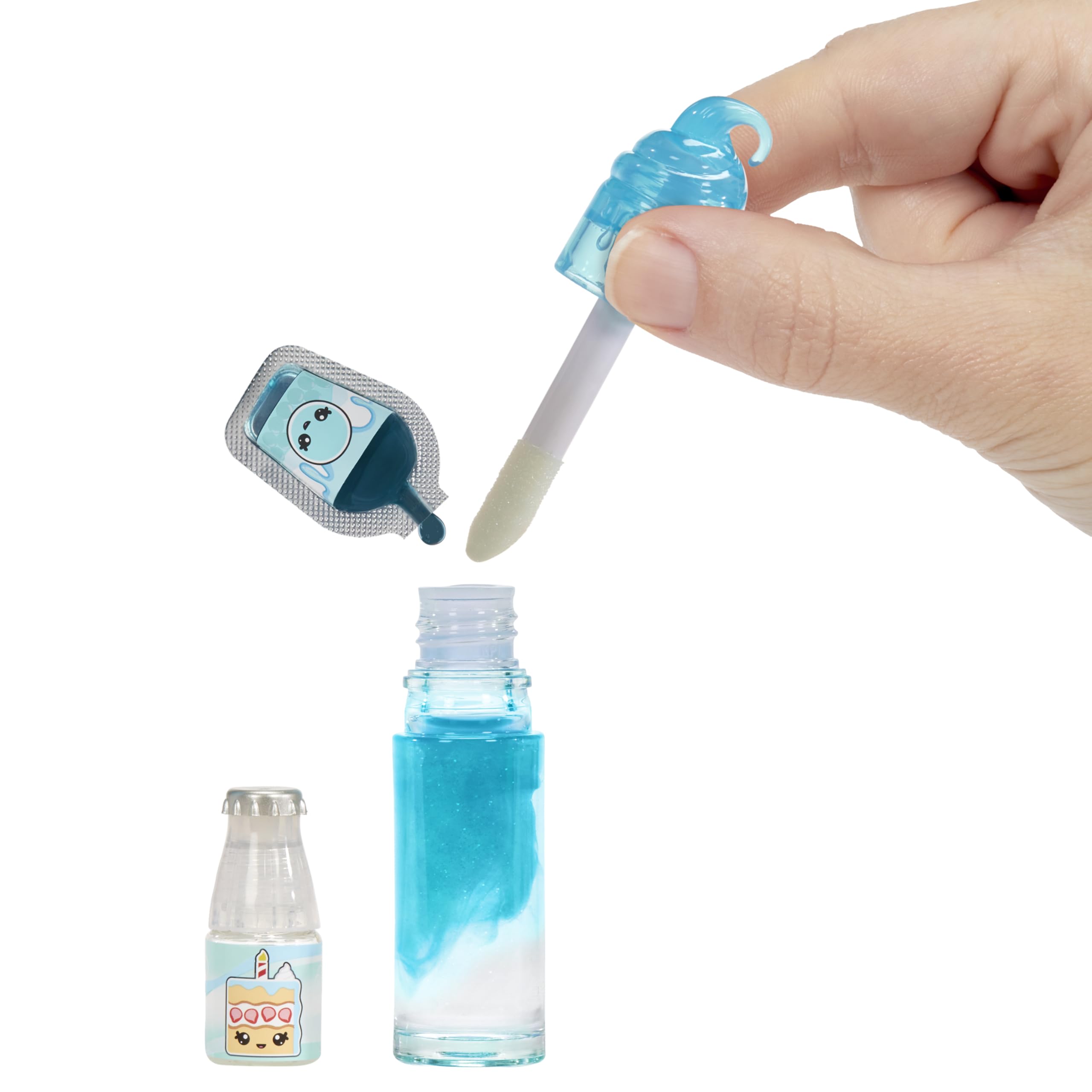 Yummiland Callie Birthday Cake - Scented DIY Lipgloss Doll with Customizable Fashion & Accessories